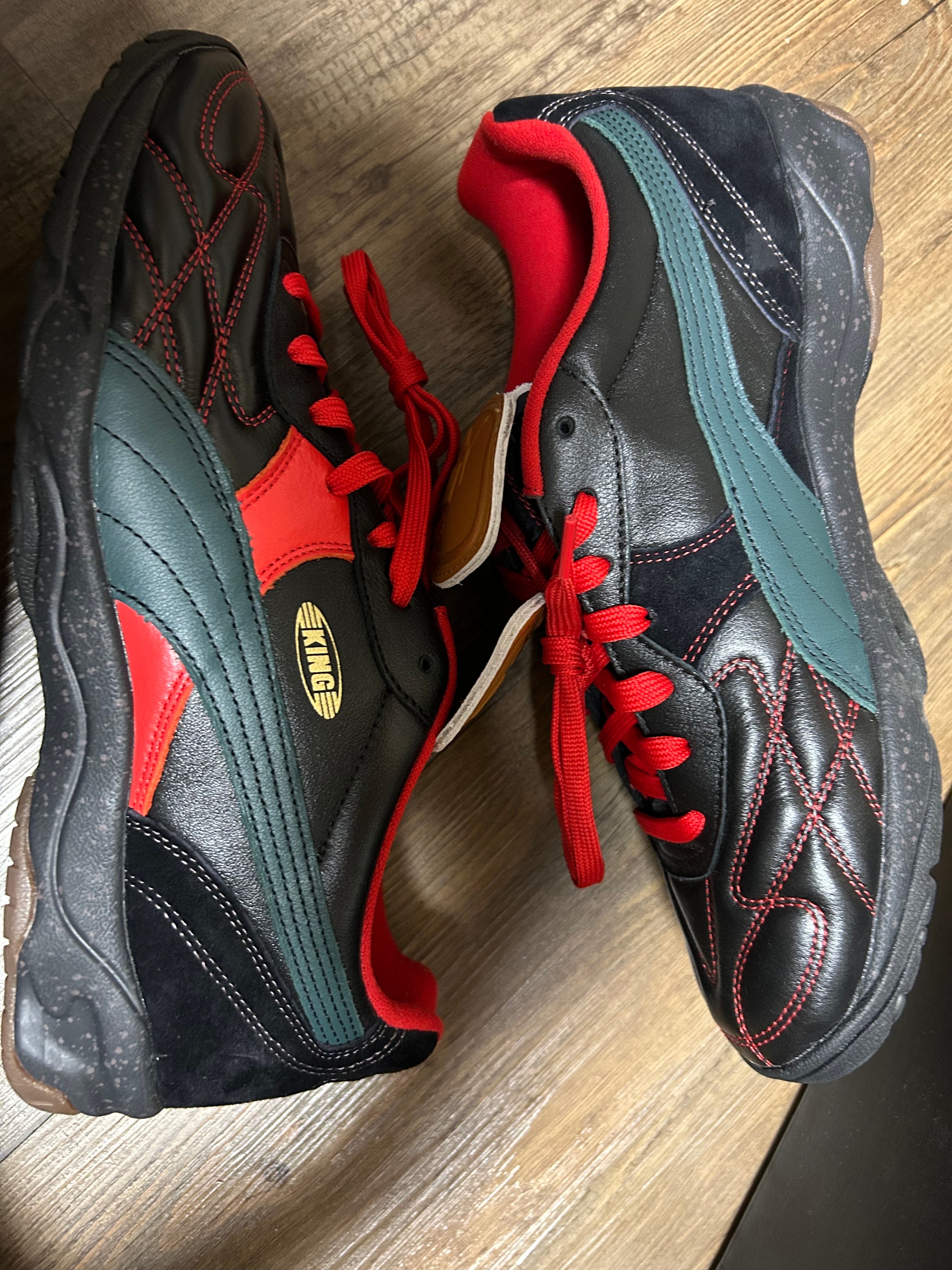 マグフォリア × プーマ キング インドア "プーマブラック"