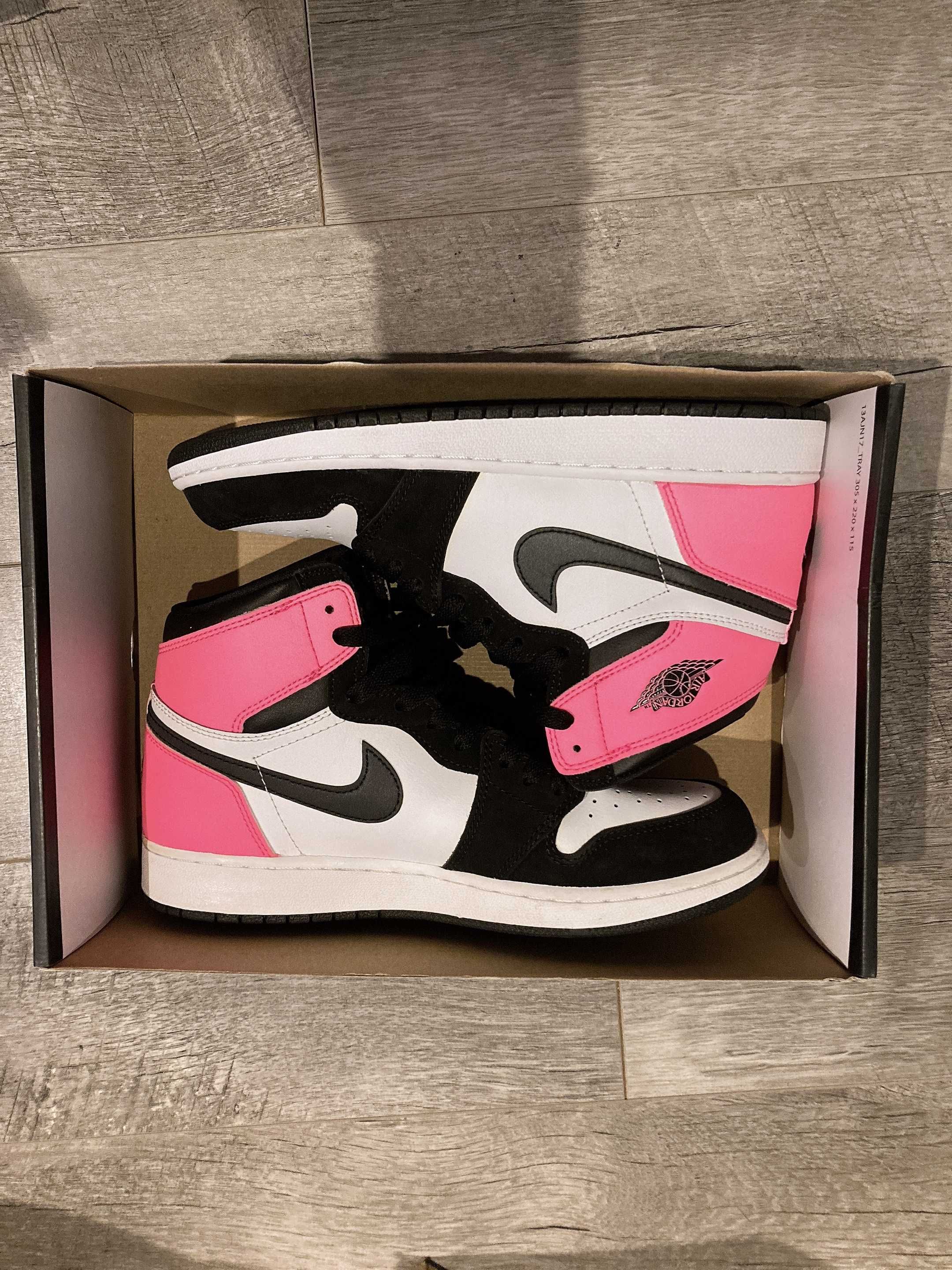 Nike Air Jordan 1 Retro High "Valentine's Day" (2017)