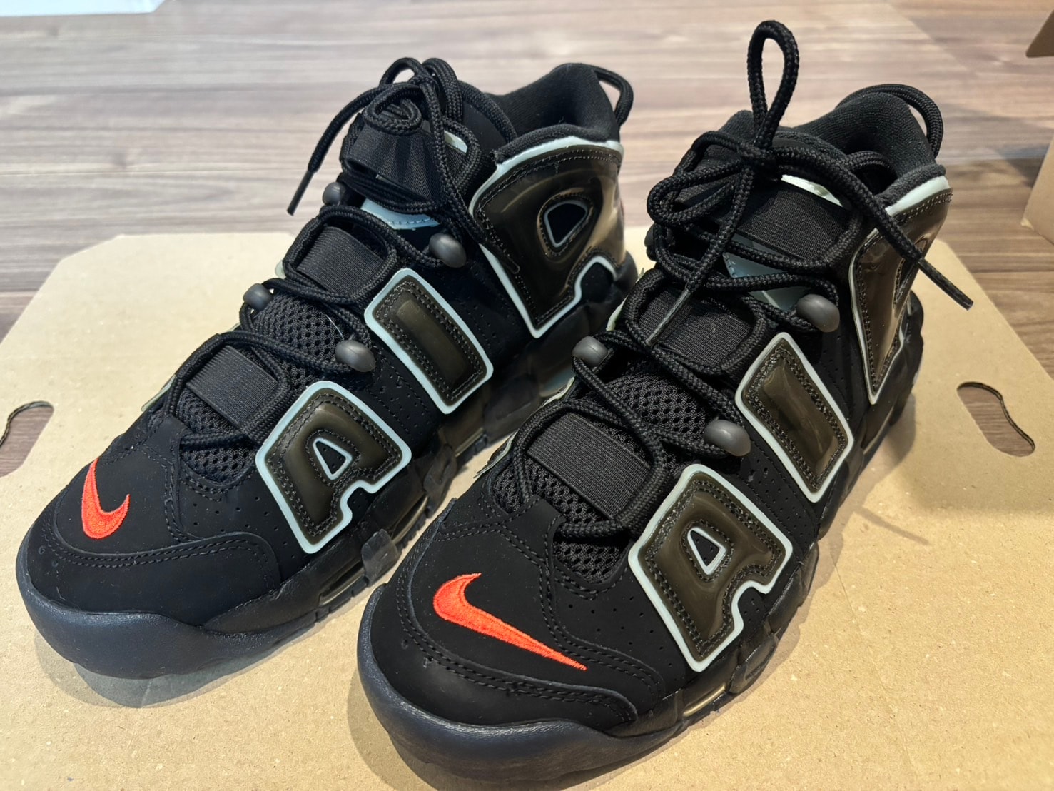 Nike Air More Uptempo "Made You Look"
