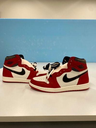 Nike Air Jordan 1 High OG "Lost & Found/Chicago"