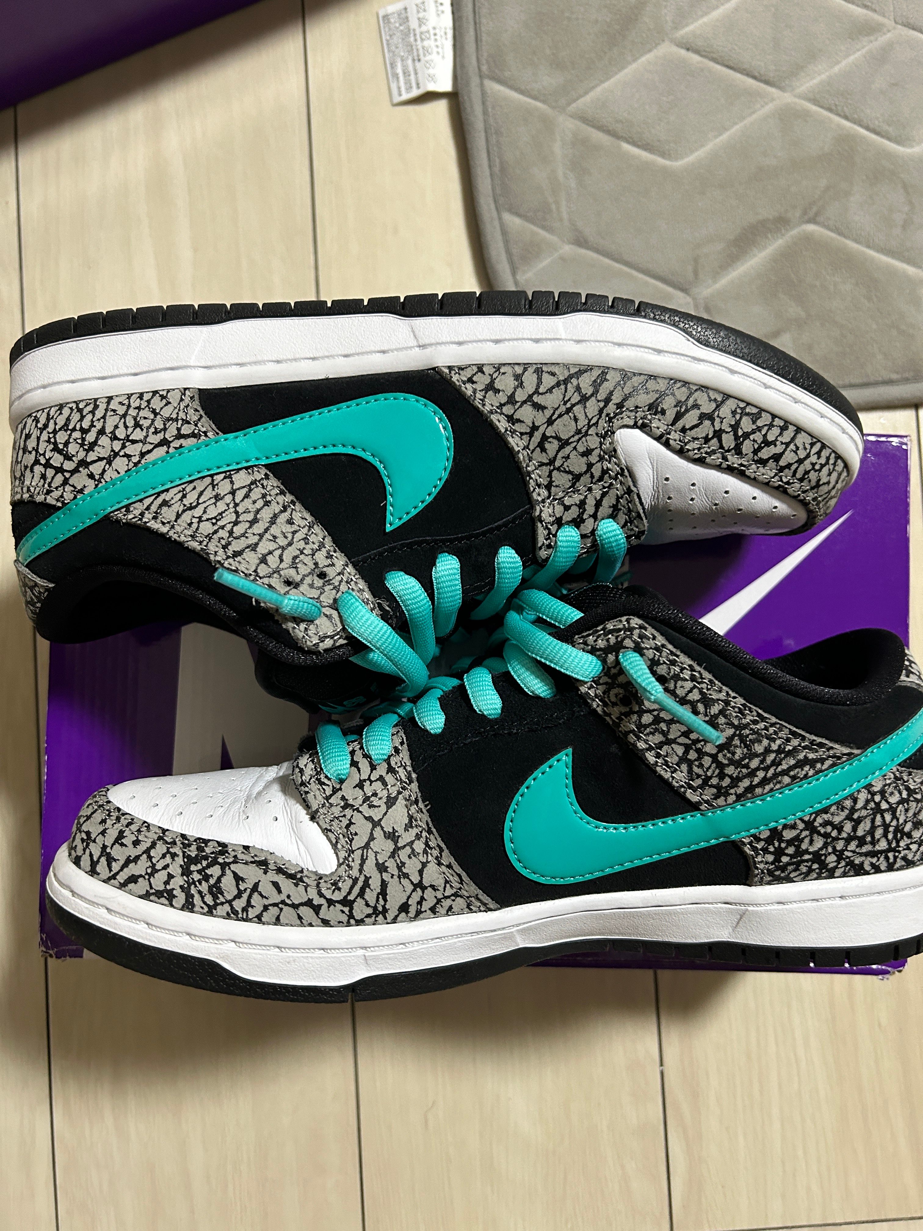 Nike SB Dunk Low "Elephant/Safari"