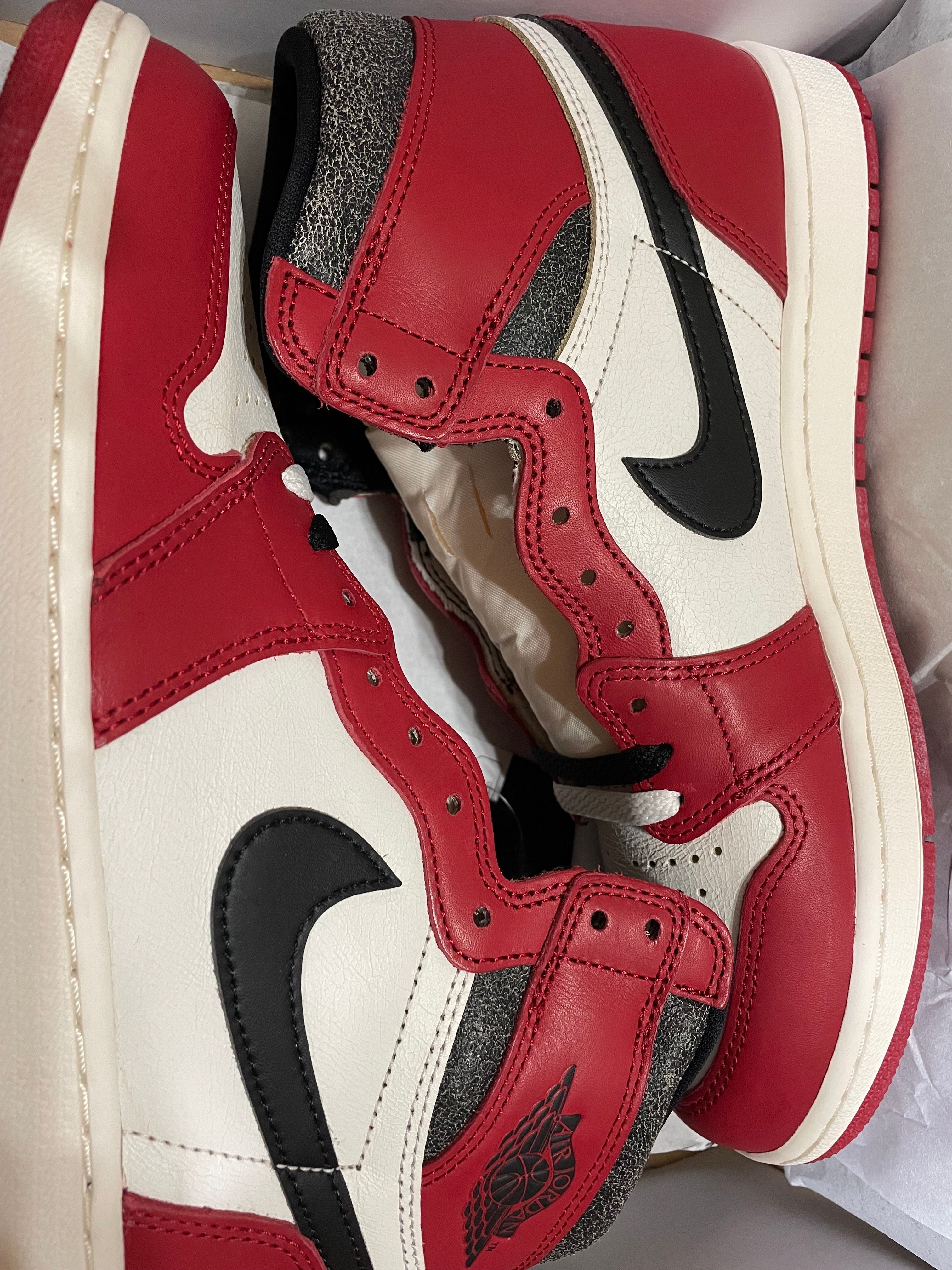 Nike Air Jordan 1 High OG "Lost & Found/Chicago"