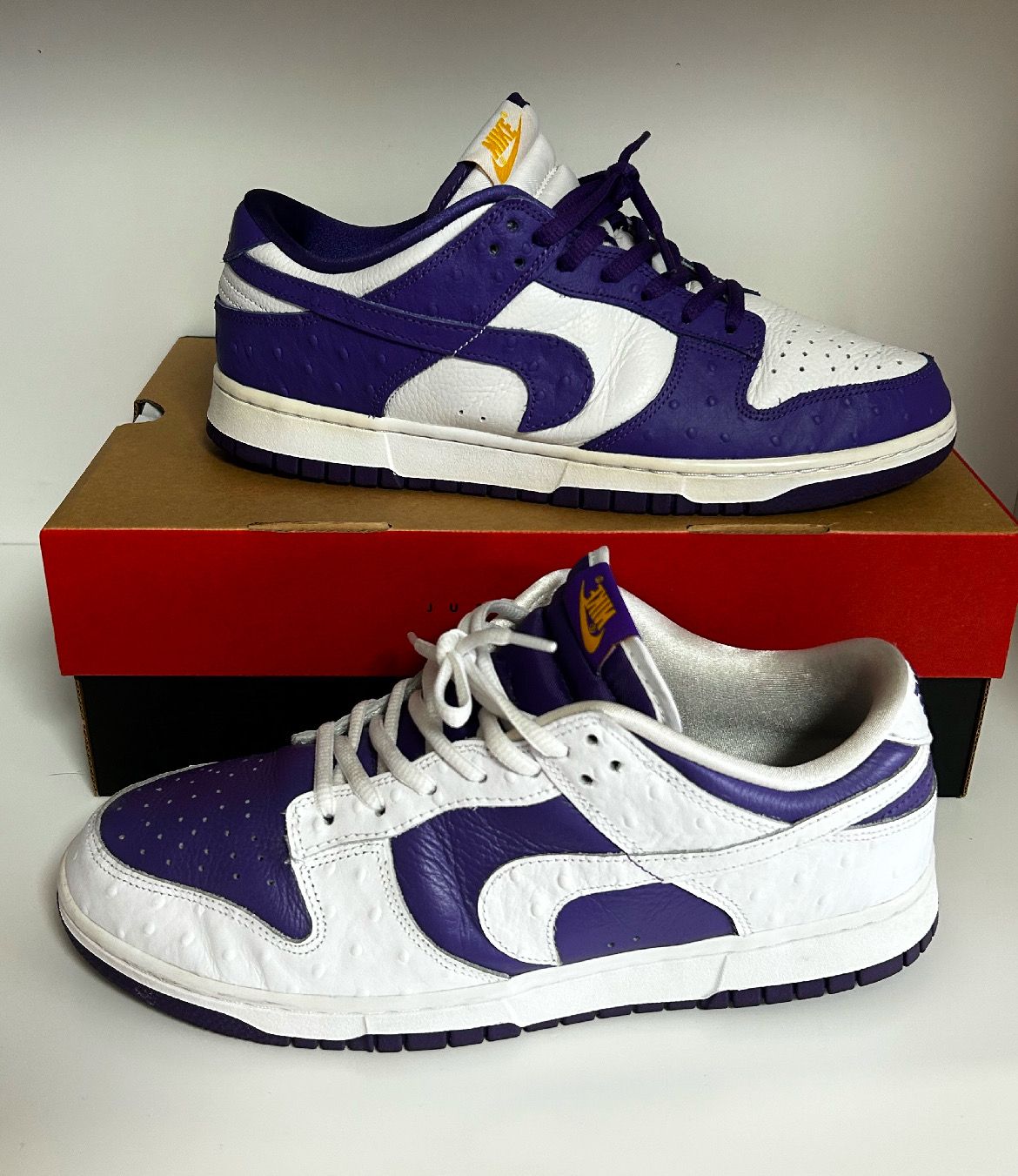 Nike Women's Dunk Low "Made You Look"