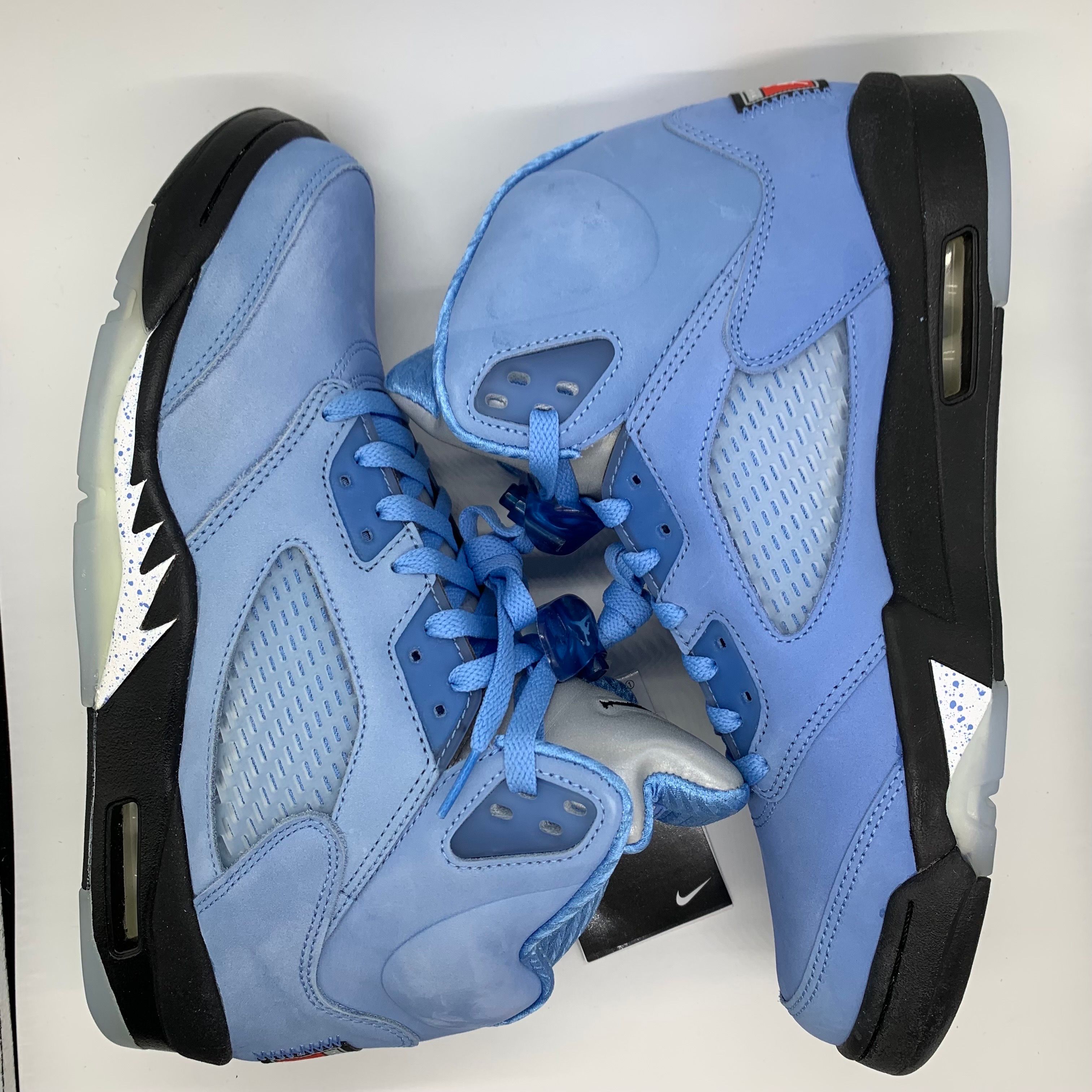 Nike Air Jordan 5 Retro SE "University Blue"