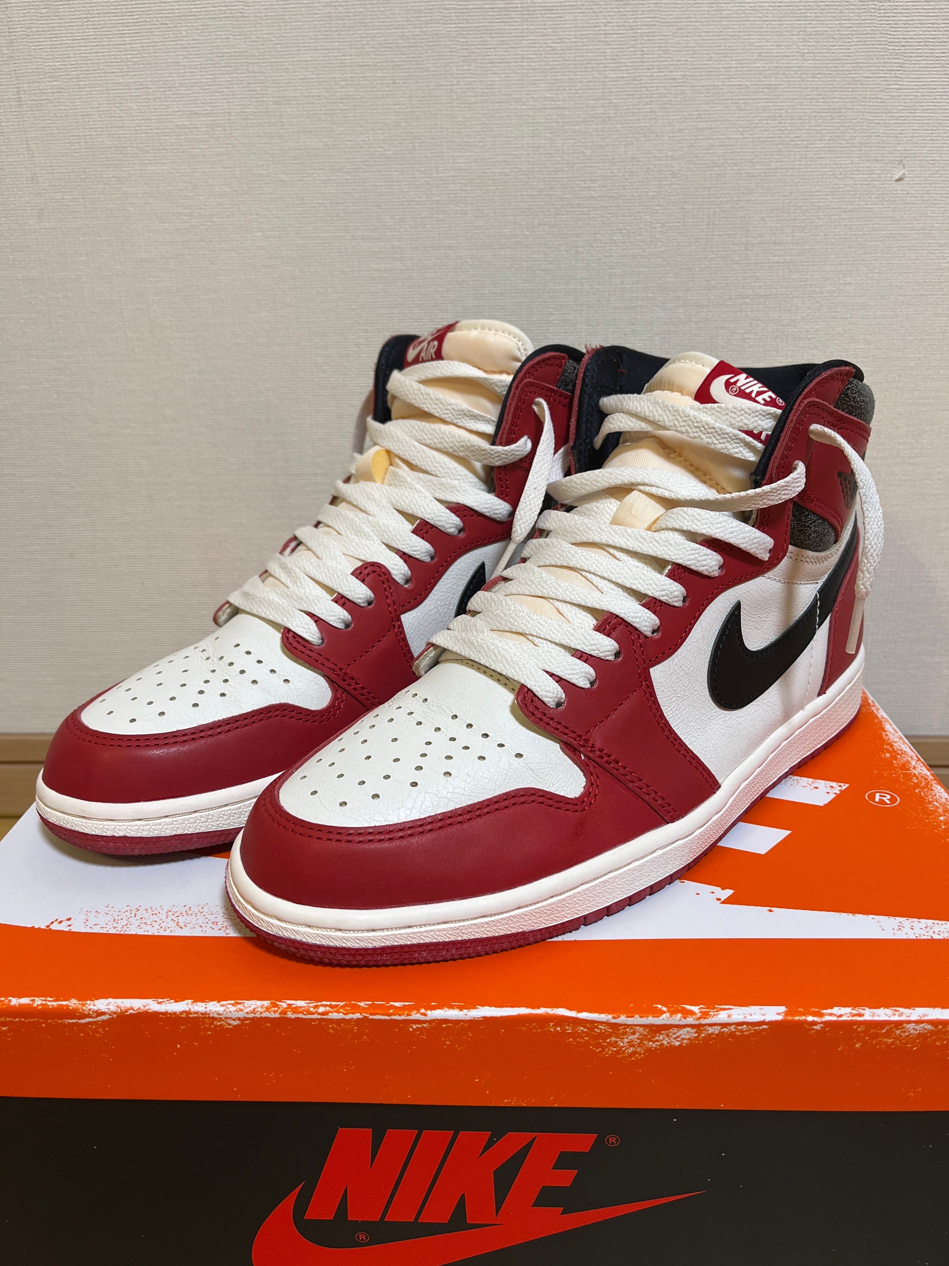 Nike Air Jordan 1 High OG "Lost & Found/Chicago"