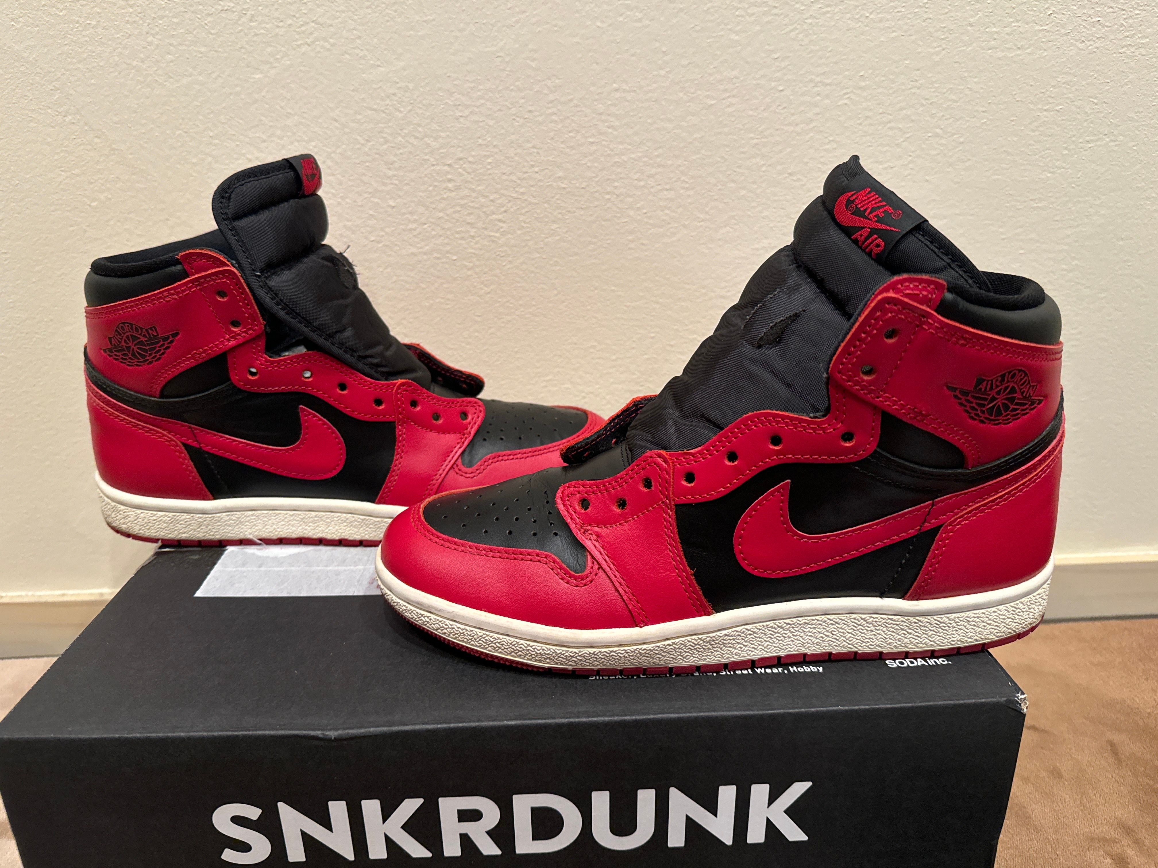 Nike Air Jordan 1 High ’85 "Varsity Red"