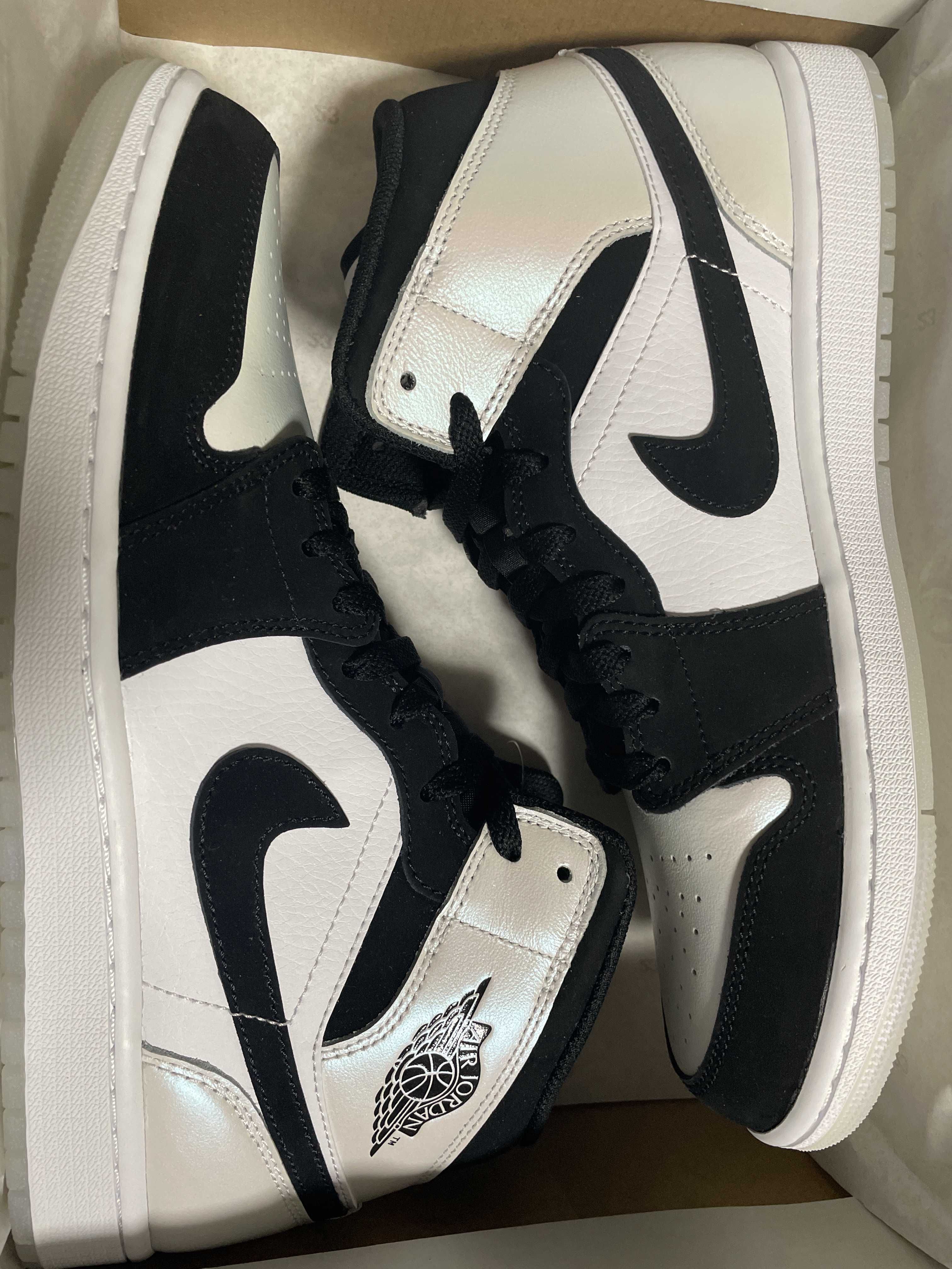 Nike Air Jordan 1 Mid "Omega/Black/White"