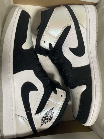 Nike Air Jordan 1 Mid "Omega/Black/White"