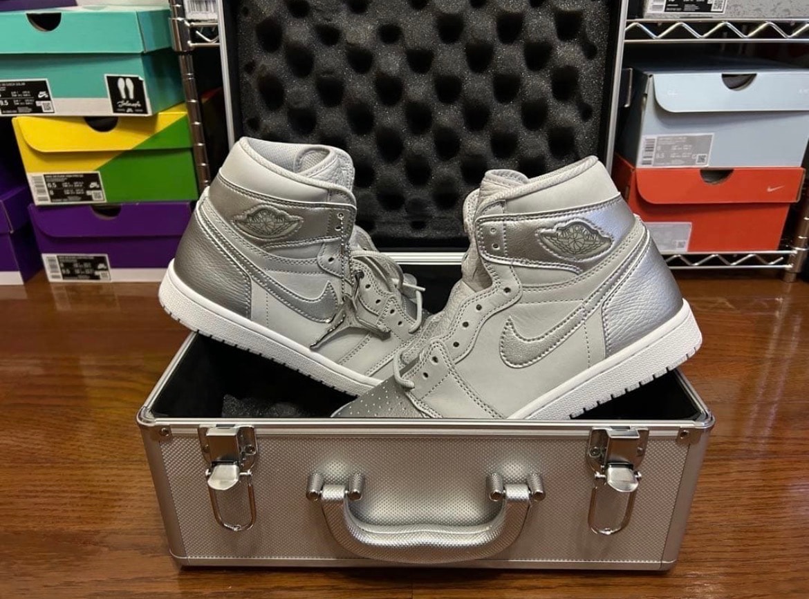 Nike Air Jordan 1 Retro High OG "CO.JP/TOKYO" (Suitcase)