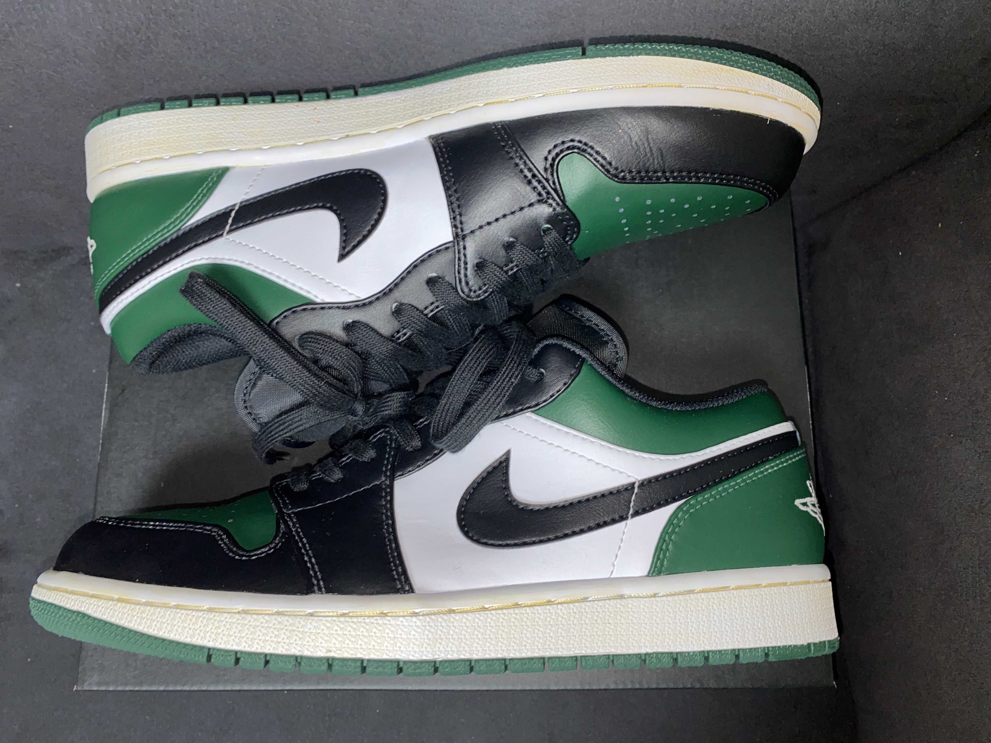 Nike Air Jordan 1 Low "Green Toe"