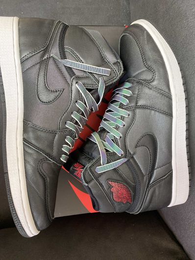 Nike Air Jordan 1 Retro High OG "Black/Metallic Silver/Gym Red"