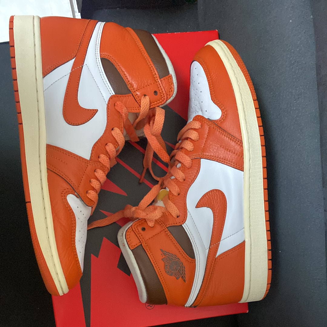 Nike Women's Air Jordan 1 High OG "Starfish"
