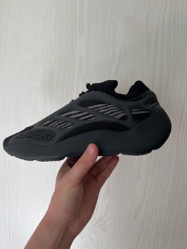 イージー イージーブースト700 V3 (YEEZY Yeezy Boost 700 V3 イージー イージーブースト700 V3 (YEEZY Yeezy Boost 700 V3