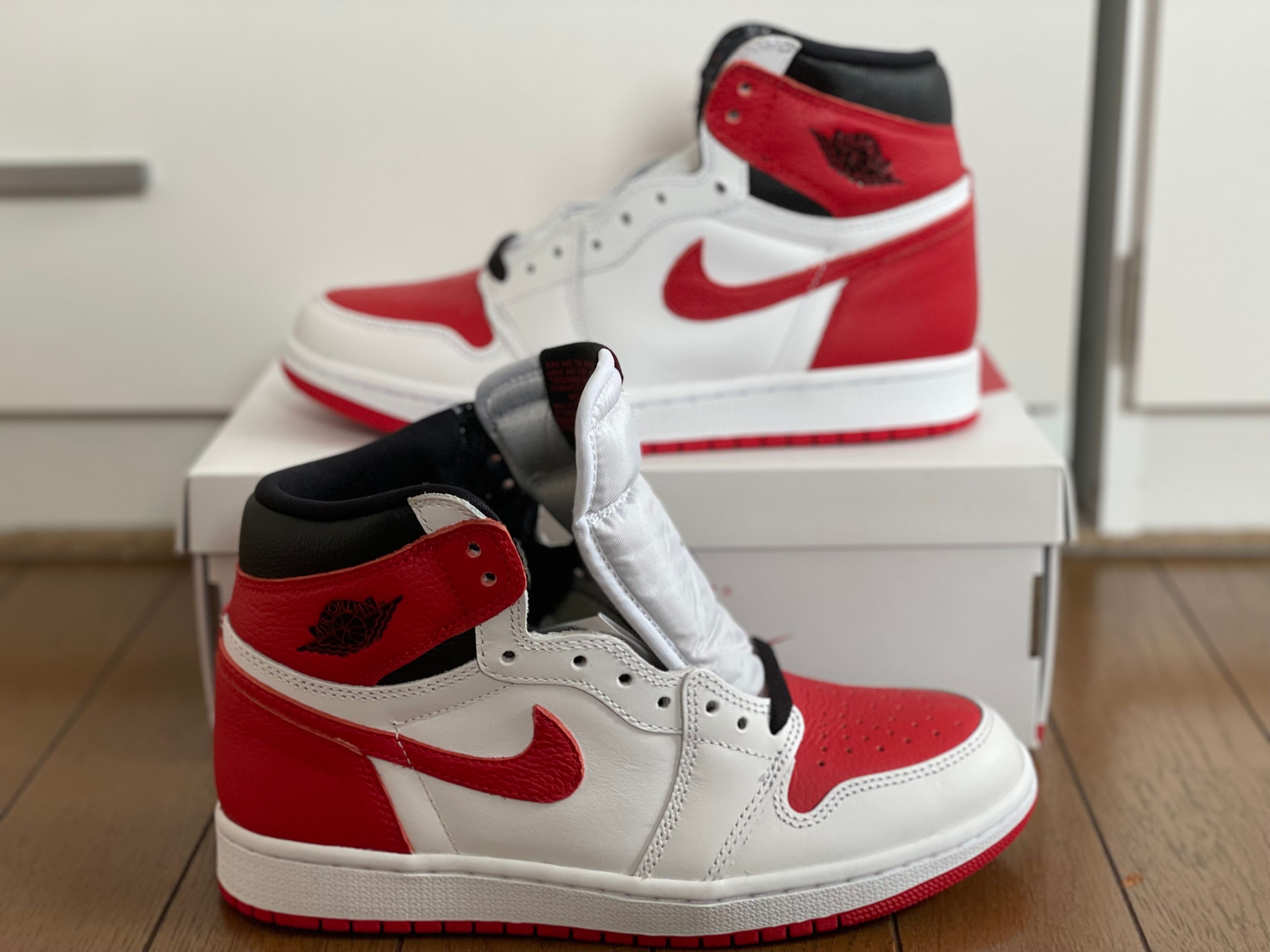 Nike Air Jordan 1 High OG "Heritage" 