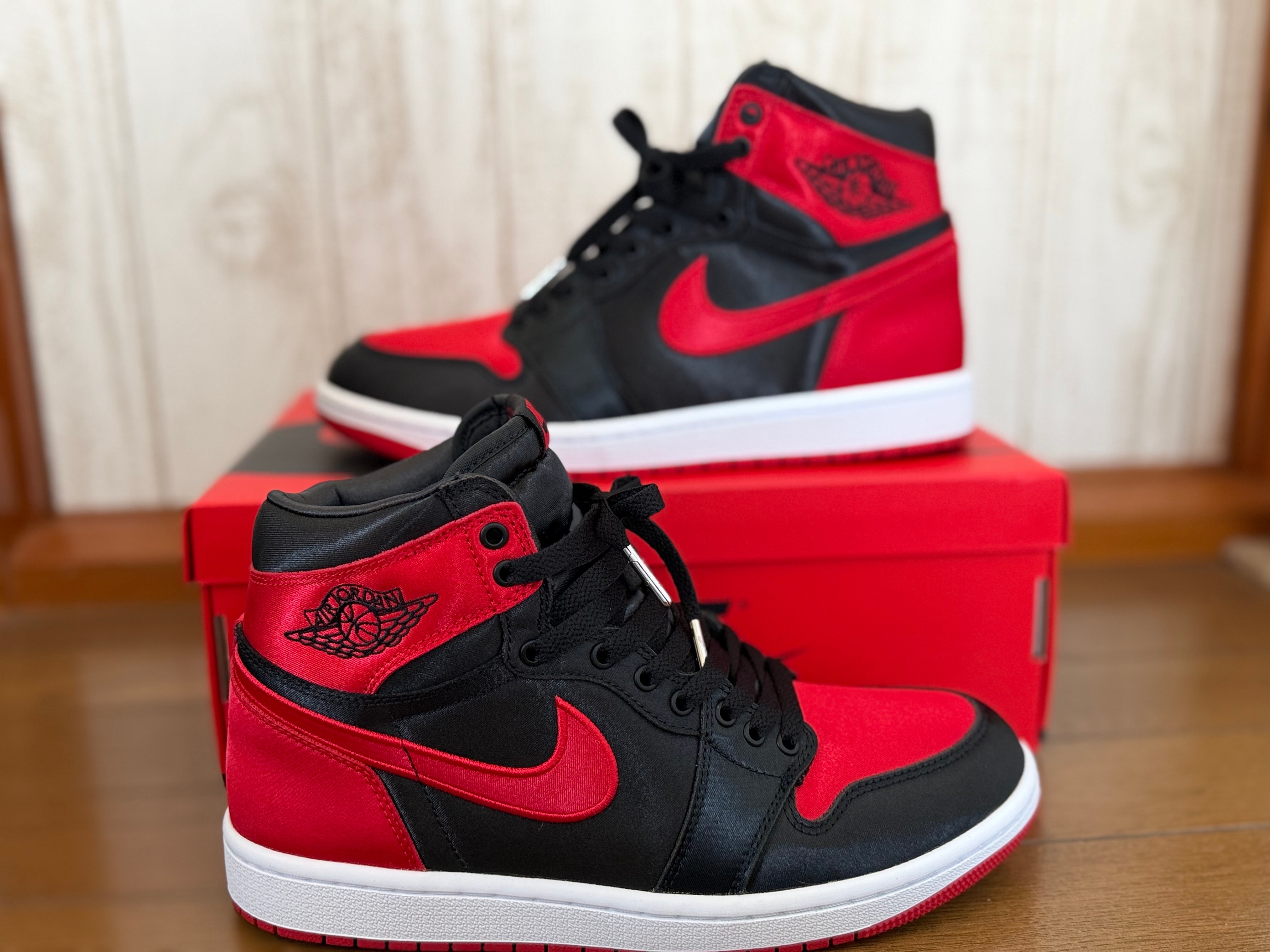 Nike Women's Air Jordan 1 Retro High OG "Satin Bred"