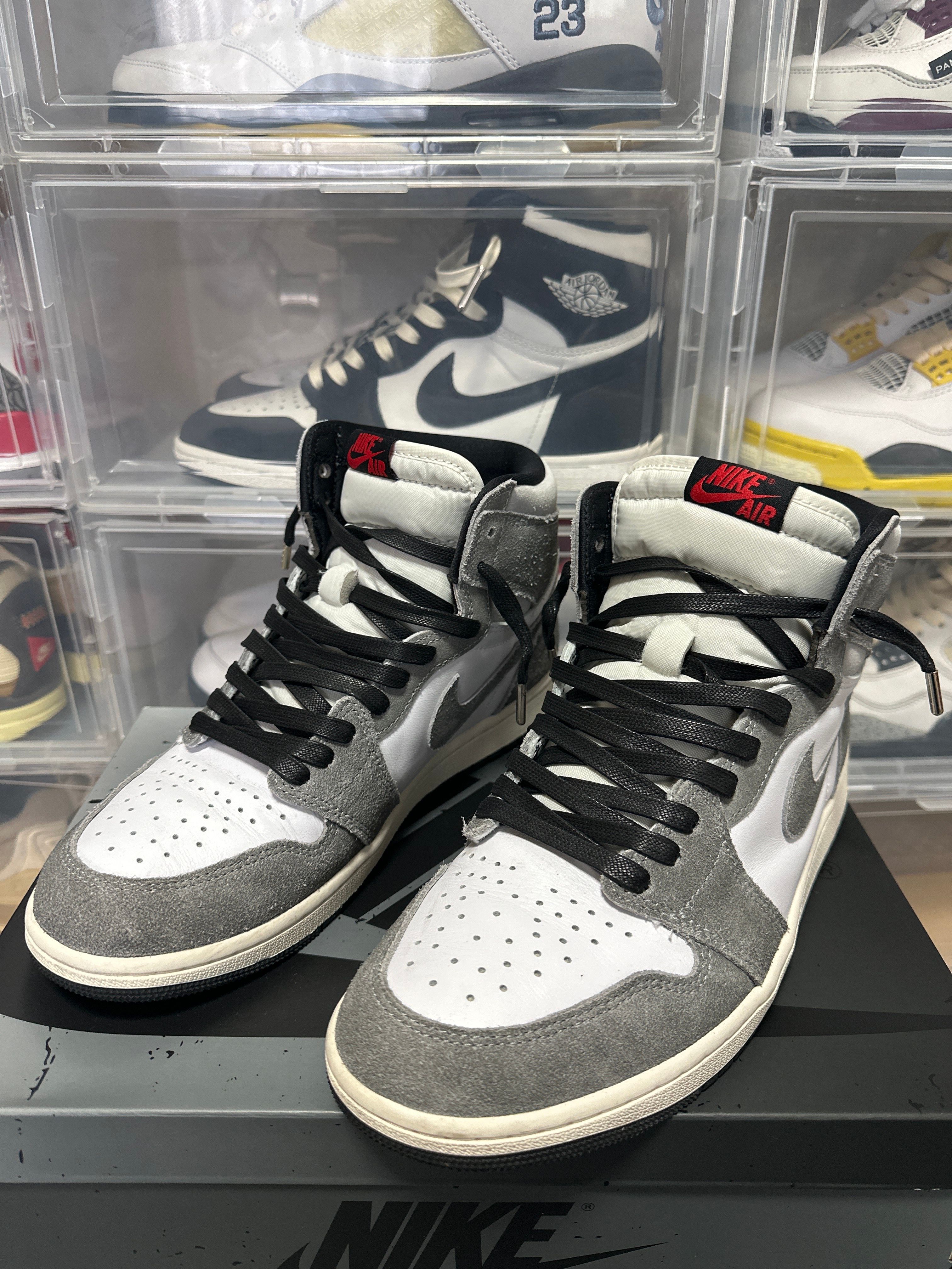 Nike Air Jordan 1 Retro High OG "Black and Smoke Grey"