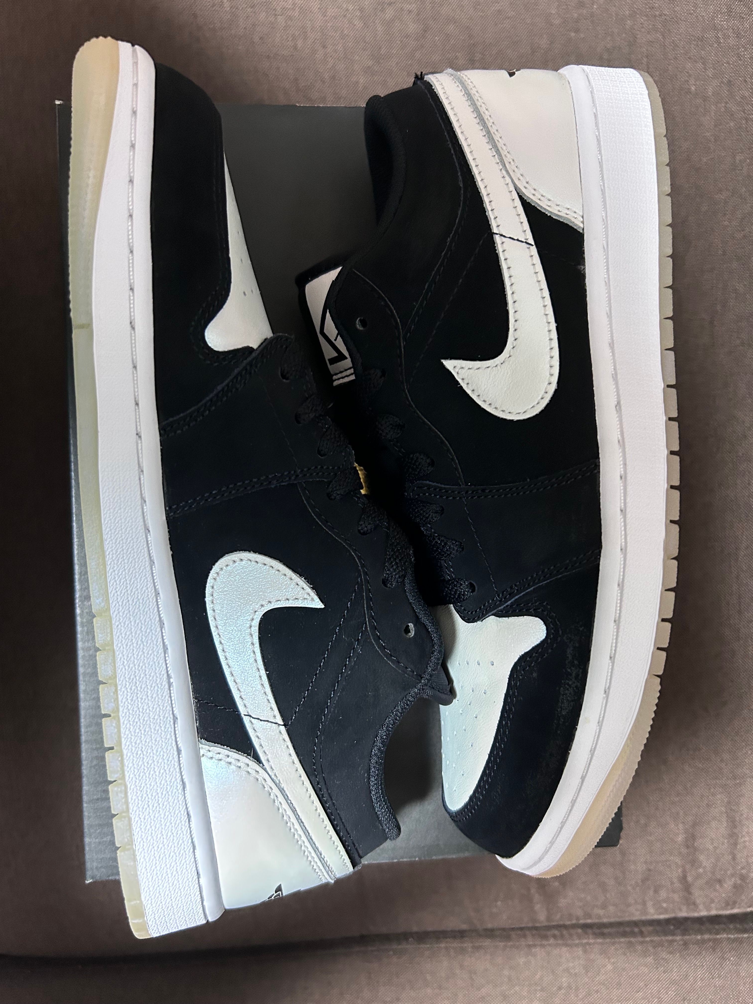 Nike Air Jordan 1 Low "Omega/Black/White"
