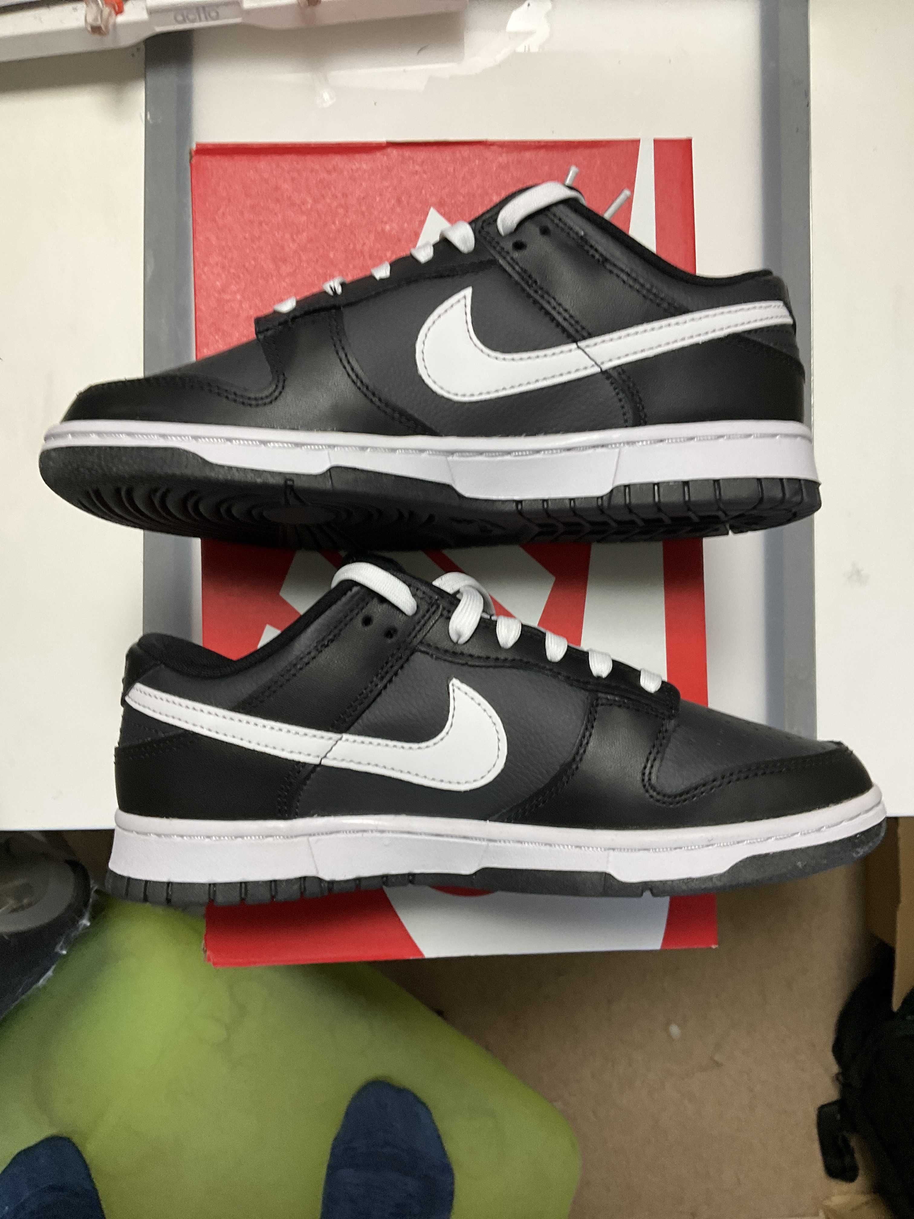 Nike Dunk Low "Black Panda"