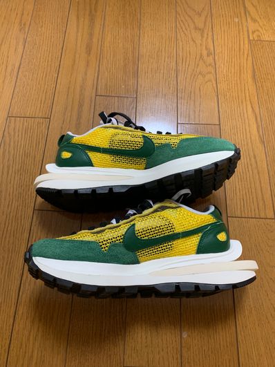 sacai × Nike Vapor Waffle "Tour Yellow/Stadium Green-Sail"