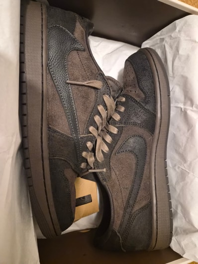 Travis Scott × Nike Air Jordan 1 Low OG SP "Velvet Brown and Dark Mocha"