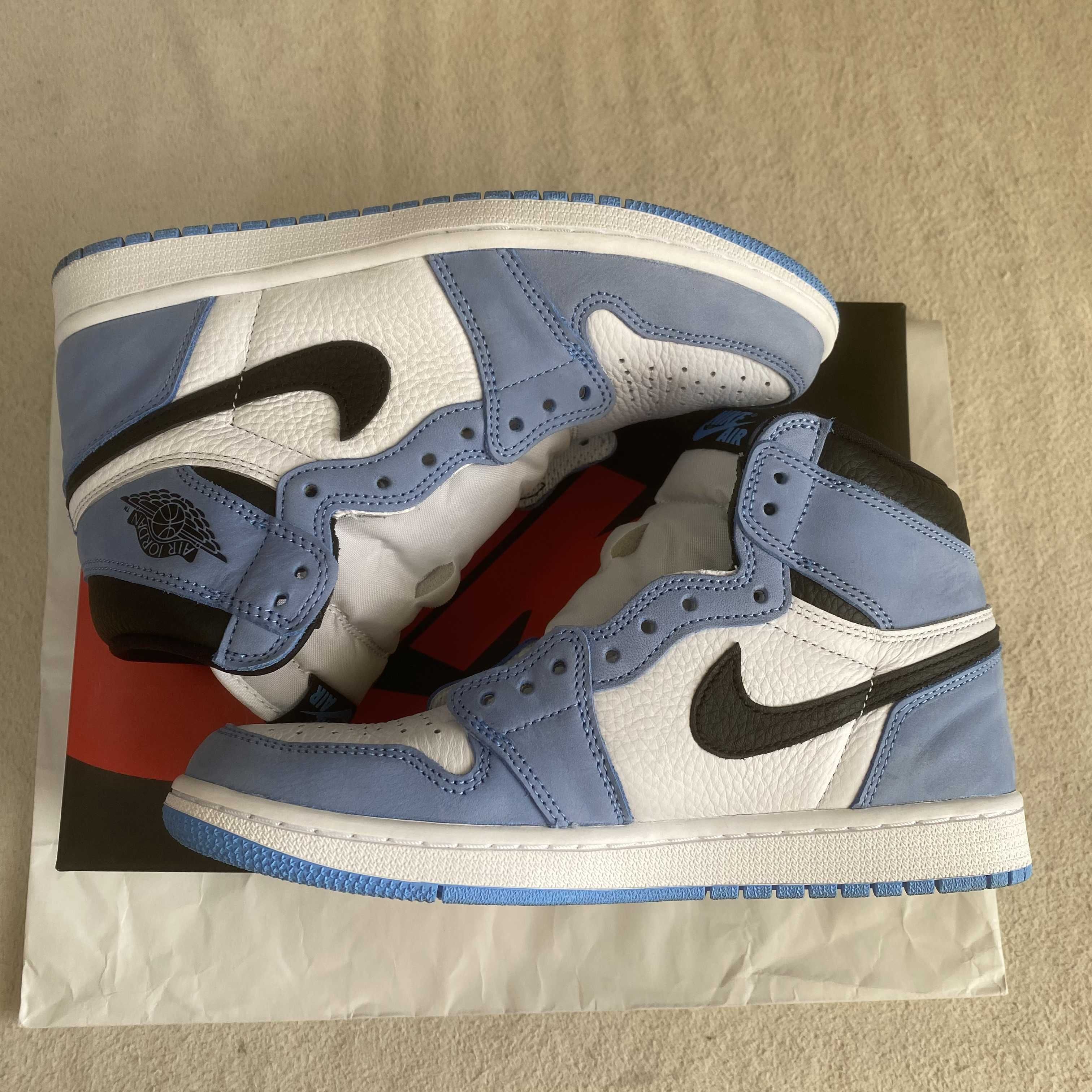Nike Air Jordan 1 High OG "University Blue"
