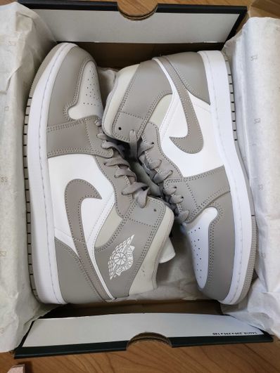 Nike Air Jordan 1 Mid "Linen"