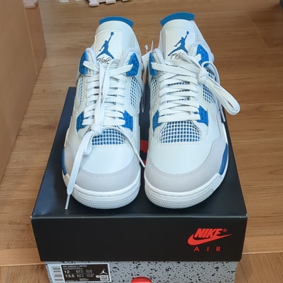 Nike Air Jordan 4 Retro "Industrial Blue"