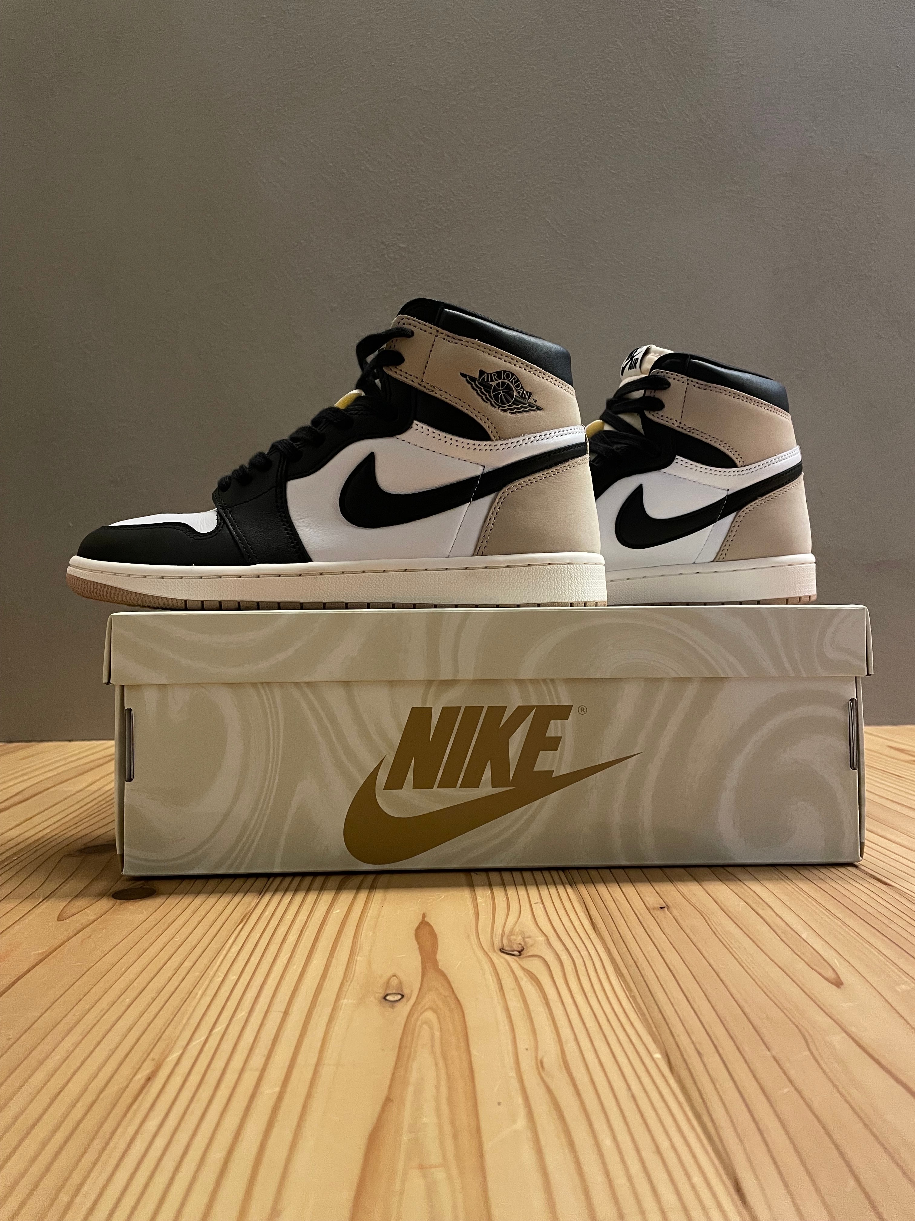 Nike Women's Air Jordan 1 Retro High OG "Latte"