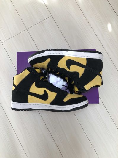 NIKE SB DUNK HIGH "MAIZE AND BLACK"