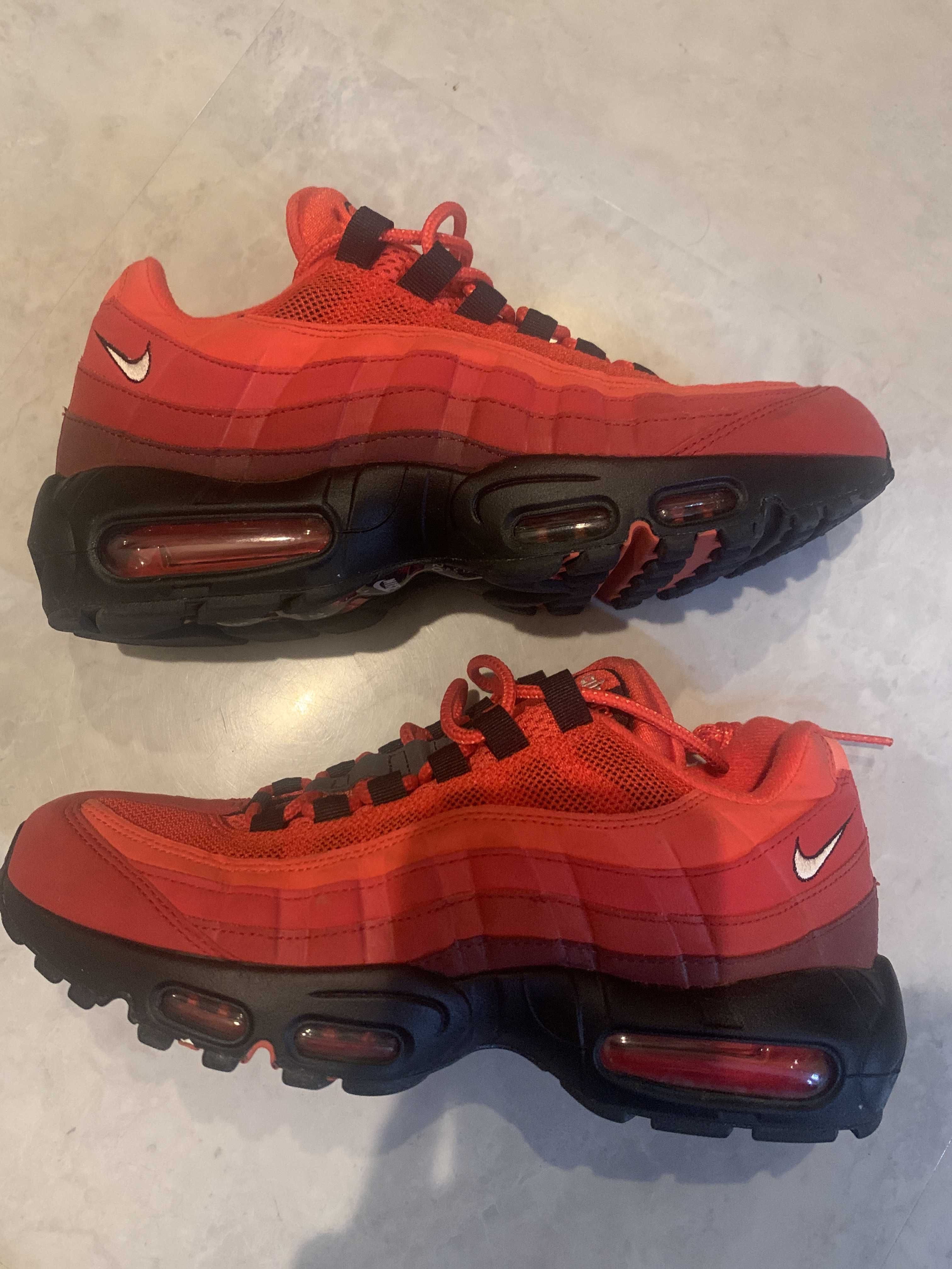 Nike Air Max 95 OG "Habanero Red"