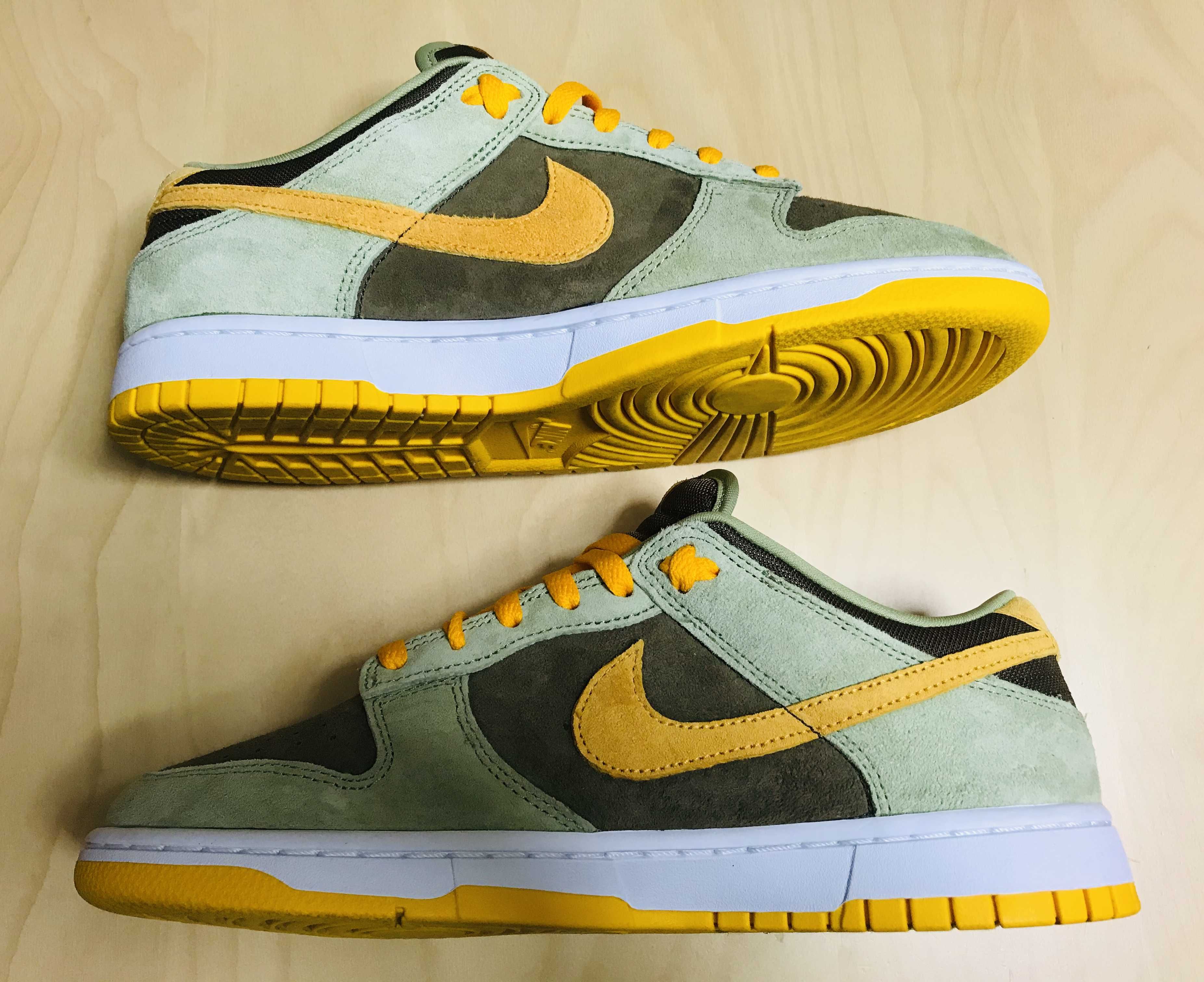 Nike Dunk Low SE "Dusty Olive"