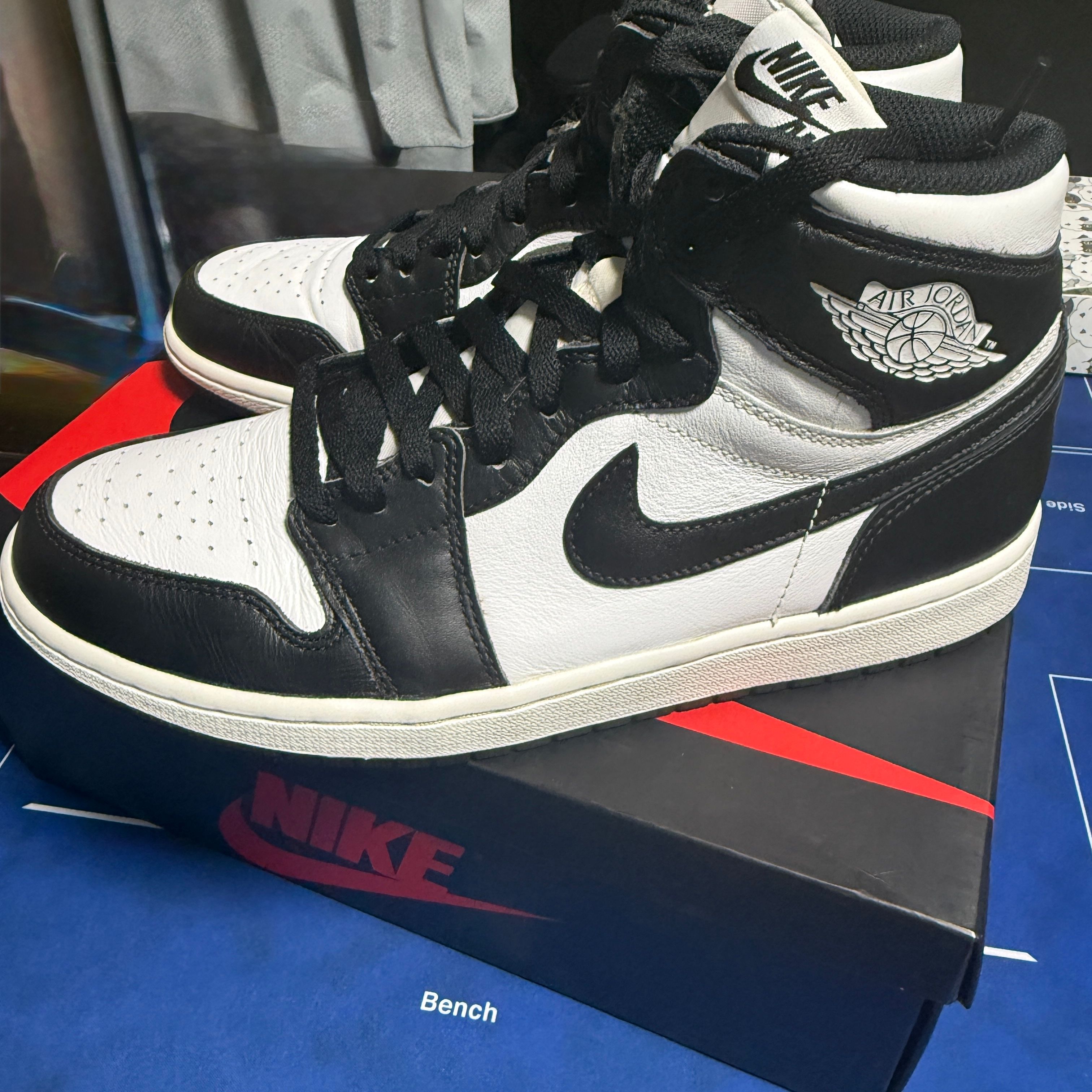 Nike Air Jordan 1 Retro High OG "Black/White" (2014)