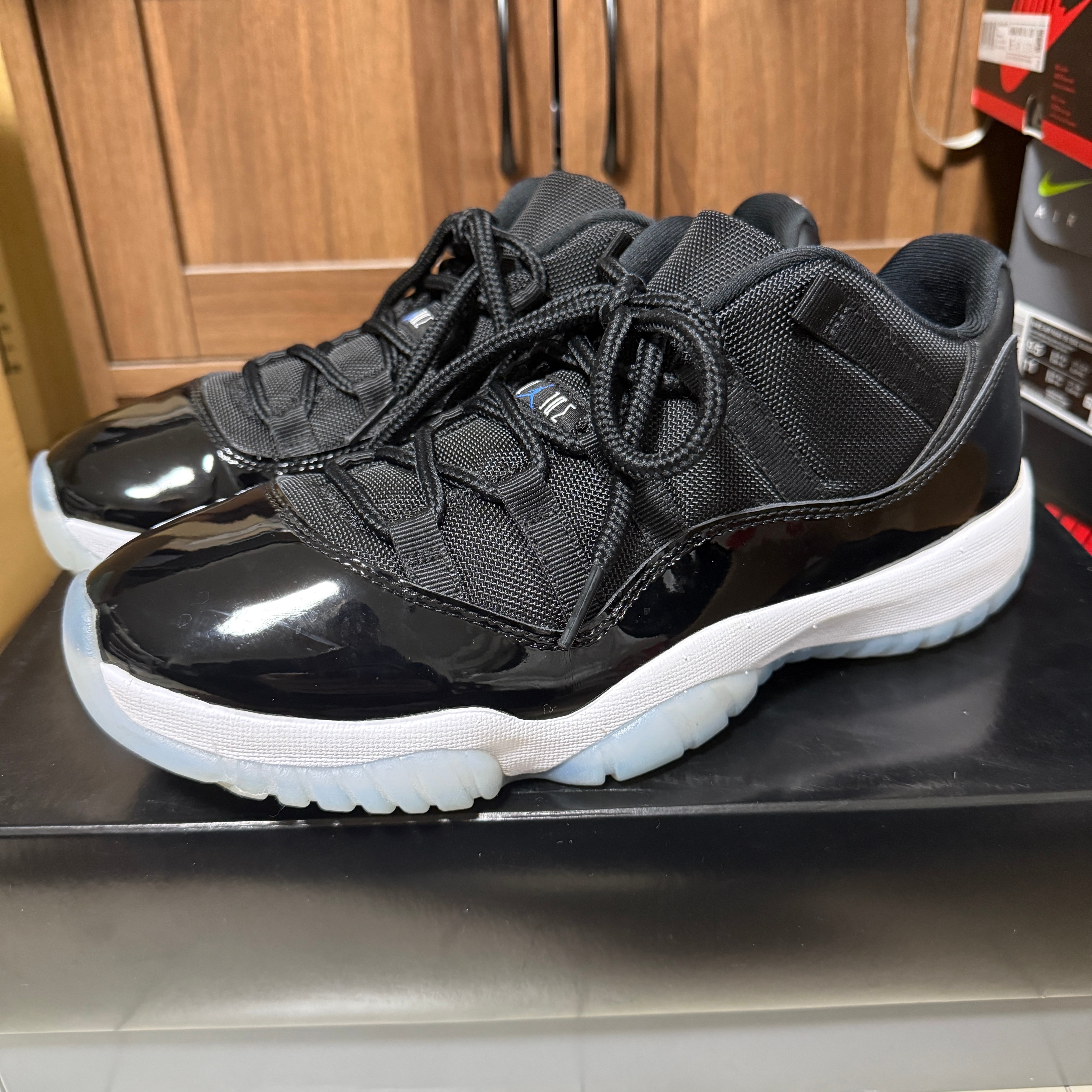 Nike Air Jordan 11 Retro Low "Black and Varsity Royal/Space Jam"