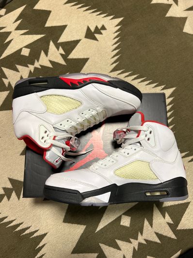 Nike Air Jordan 5 Retro "Fire Red" (2020)