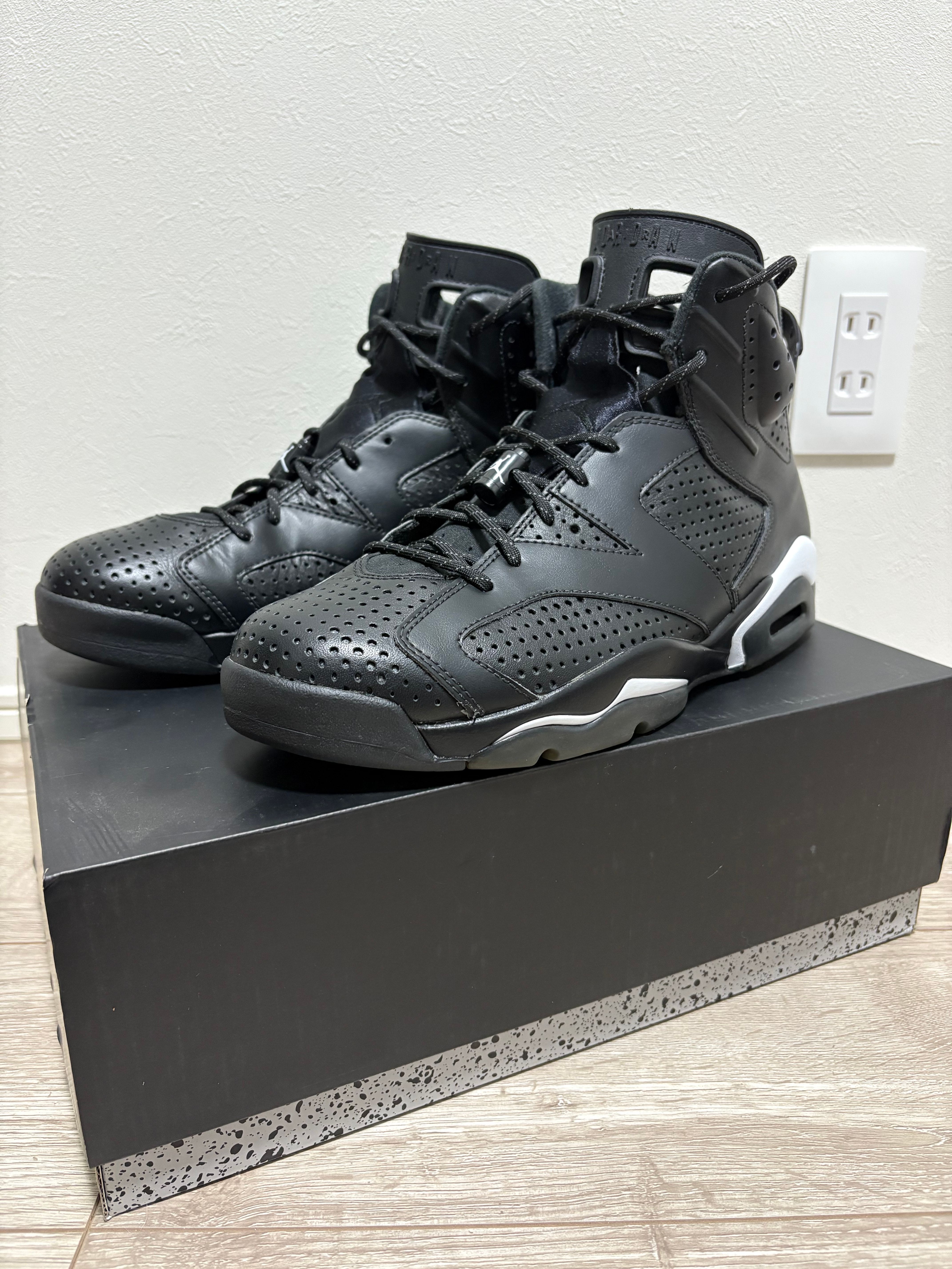 NIKE AIR JORDAN 6 RETRO "BLACK CAT"