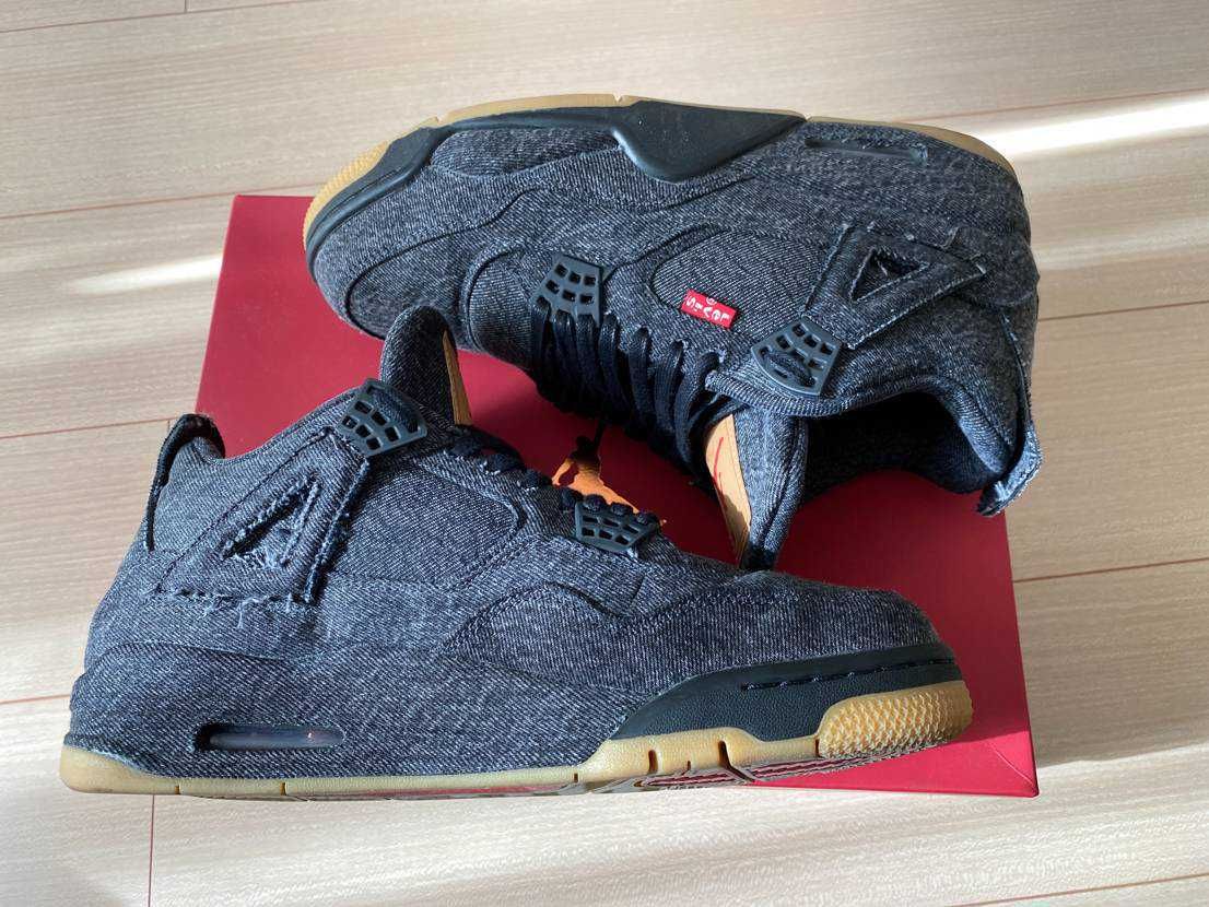 Nike × Levi's Air Jordan 4 "Black Denim" (Tag: LEVIS®)