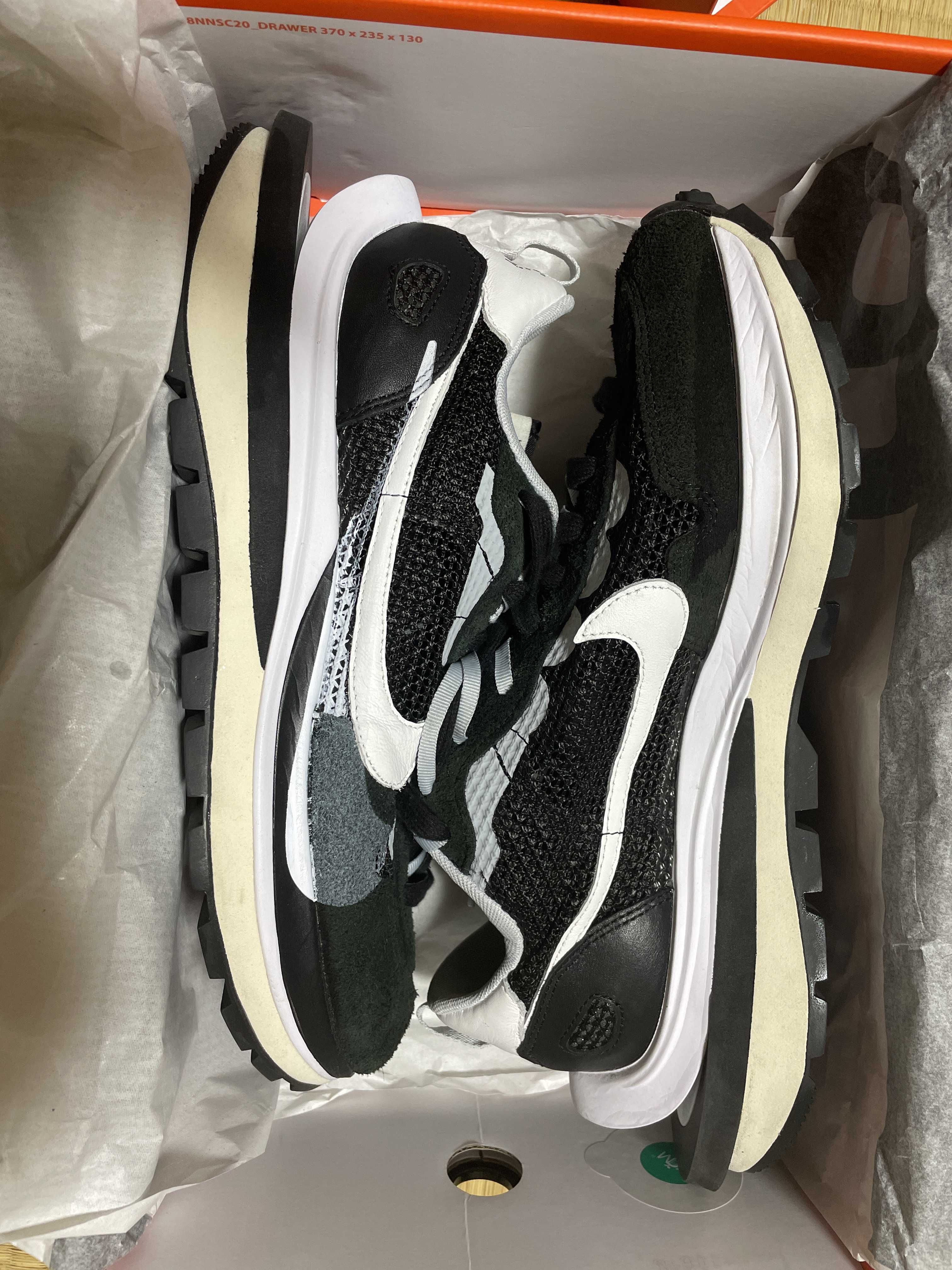 sacai × Nike Vapor Waffle "Black and White"