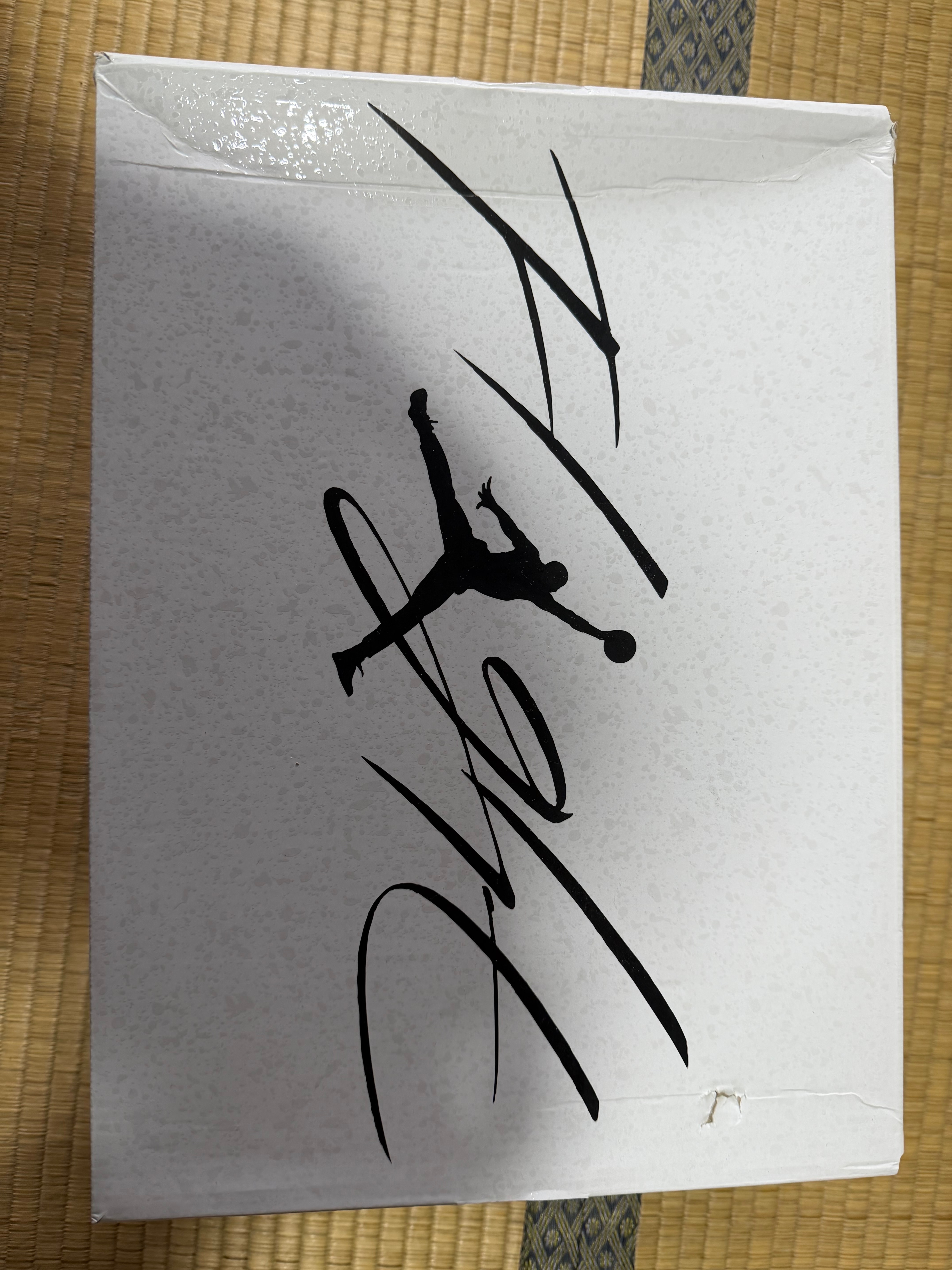 Nike Air Jordan 4 Retro "White Thunder"