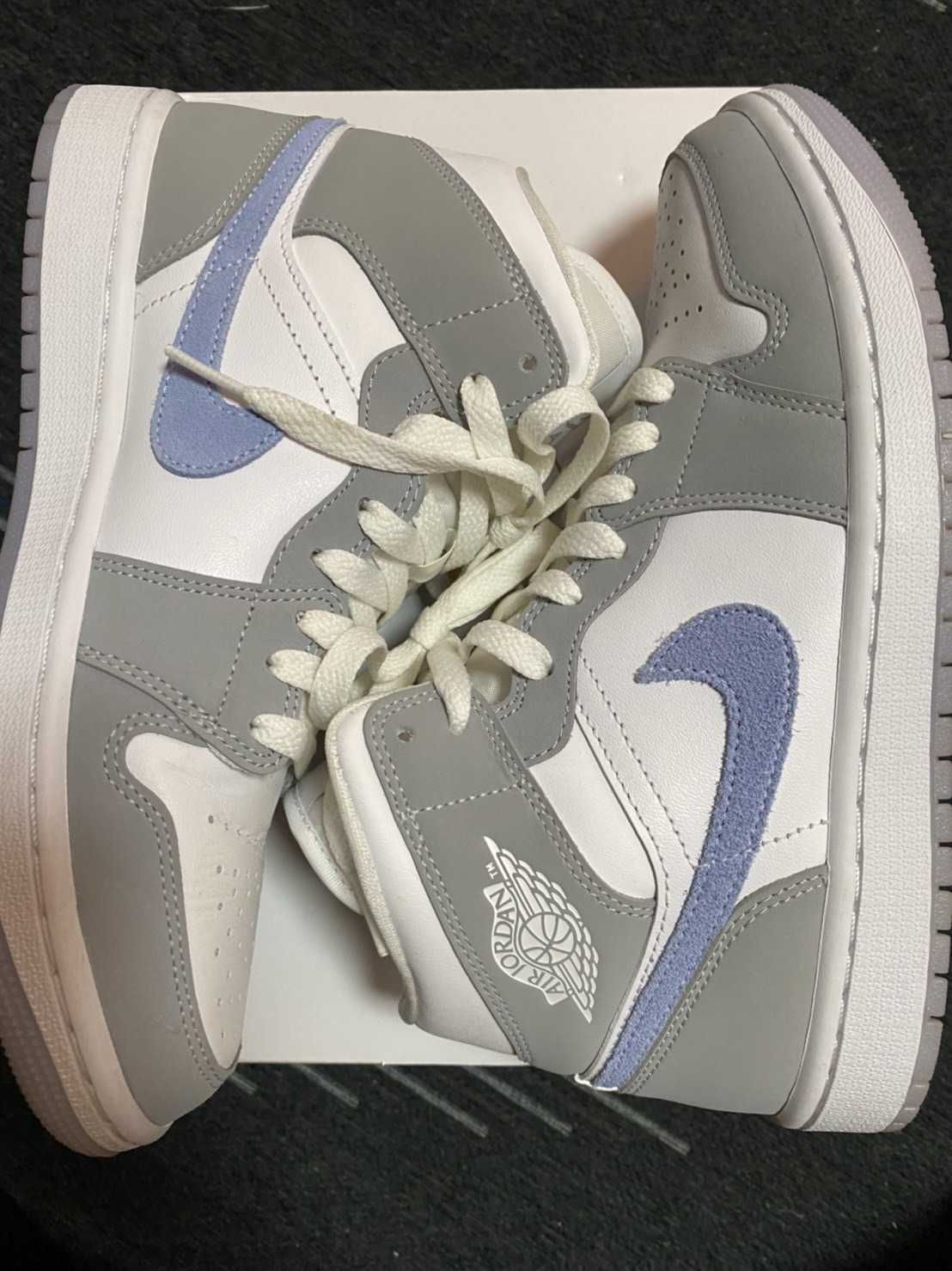 Nike Women's Air Jordan 1 Mid "Wolf Grey"
