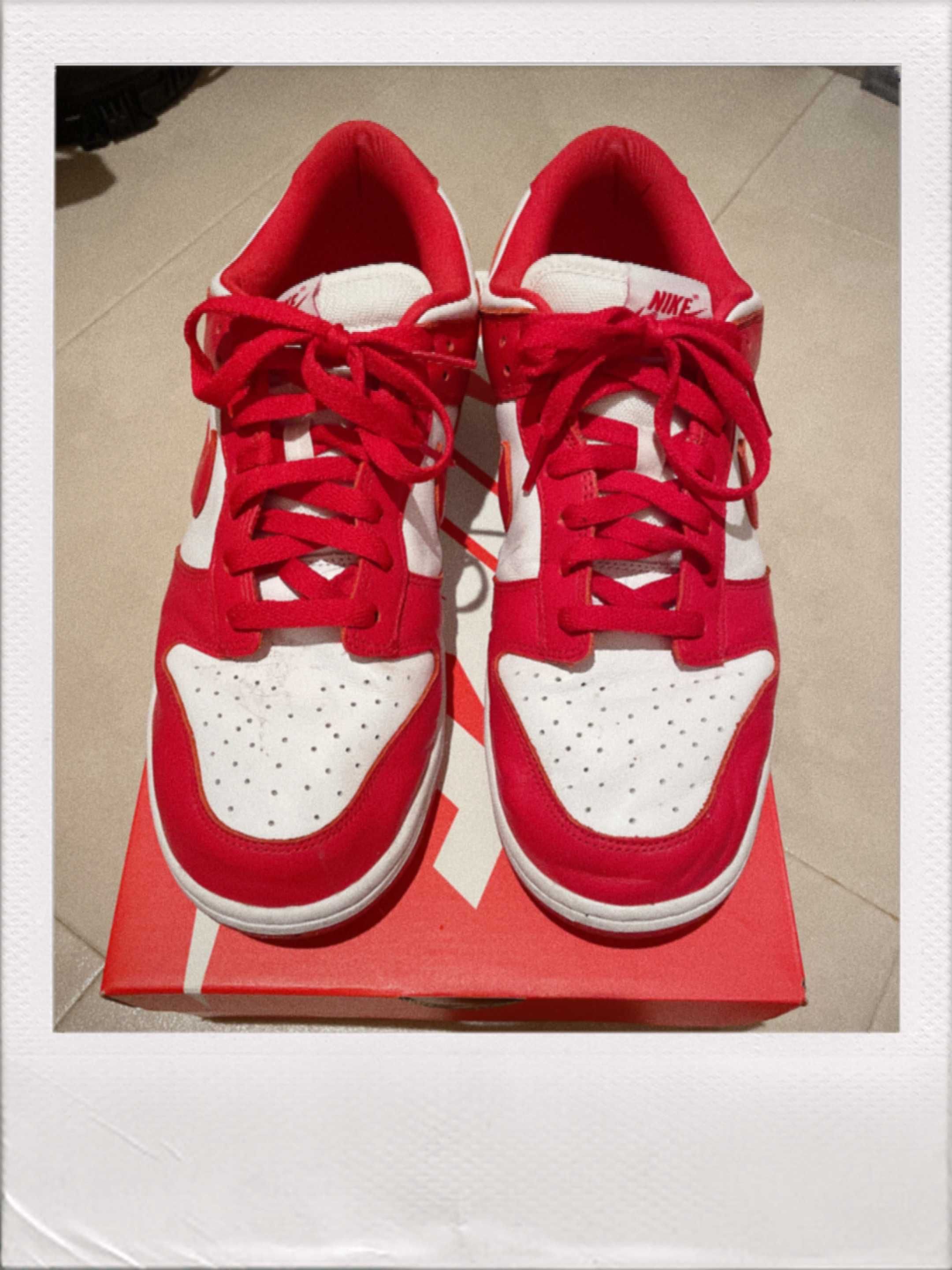 Nike Dunk Low SP "White and University Red"