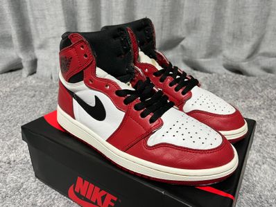 Nike Air Jordan 1 Retro High "Chicago" (2015)