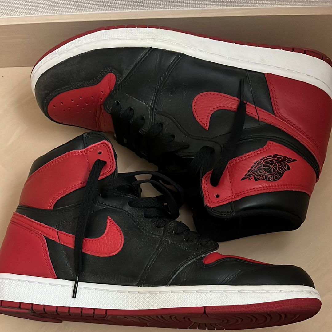 Nike Air Jordan 1 Retro High OG "Bred/Banned" (2016)