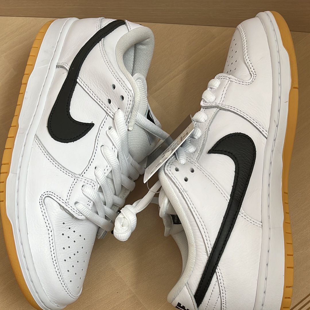 Nike SB Dunk Low Pro "White/Black-White-Gum Light Brown"