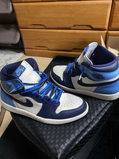 Nike Air Jordan 1 Retro High OG "Obsidian/University Blue"
