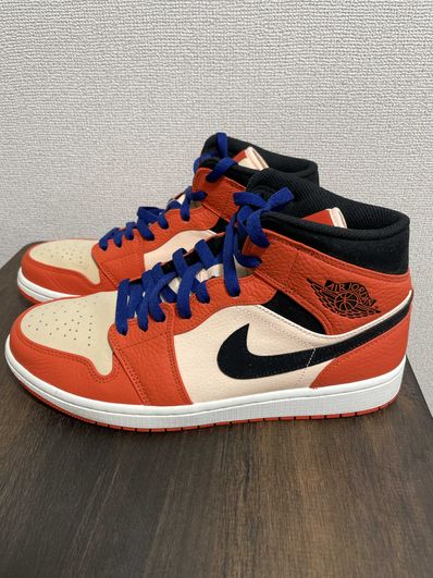 Nike Air Jordan 1 Mid "Team Orange Black"