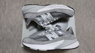 New Balance 990V6 "Gray" (Heel Logo NB)