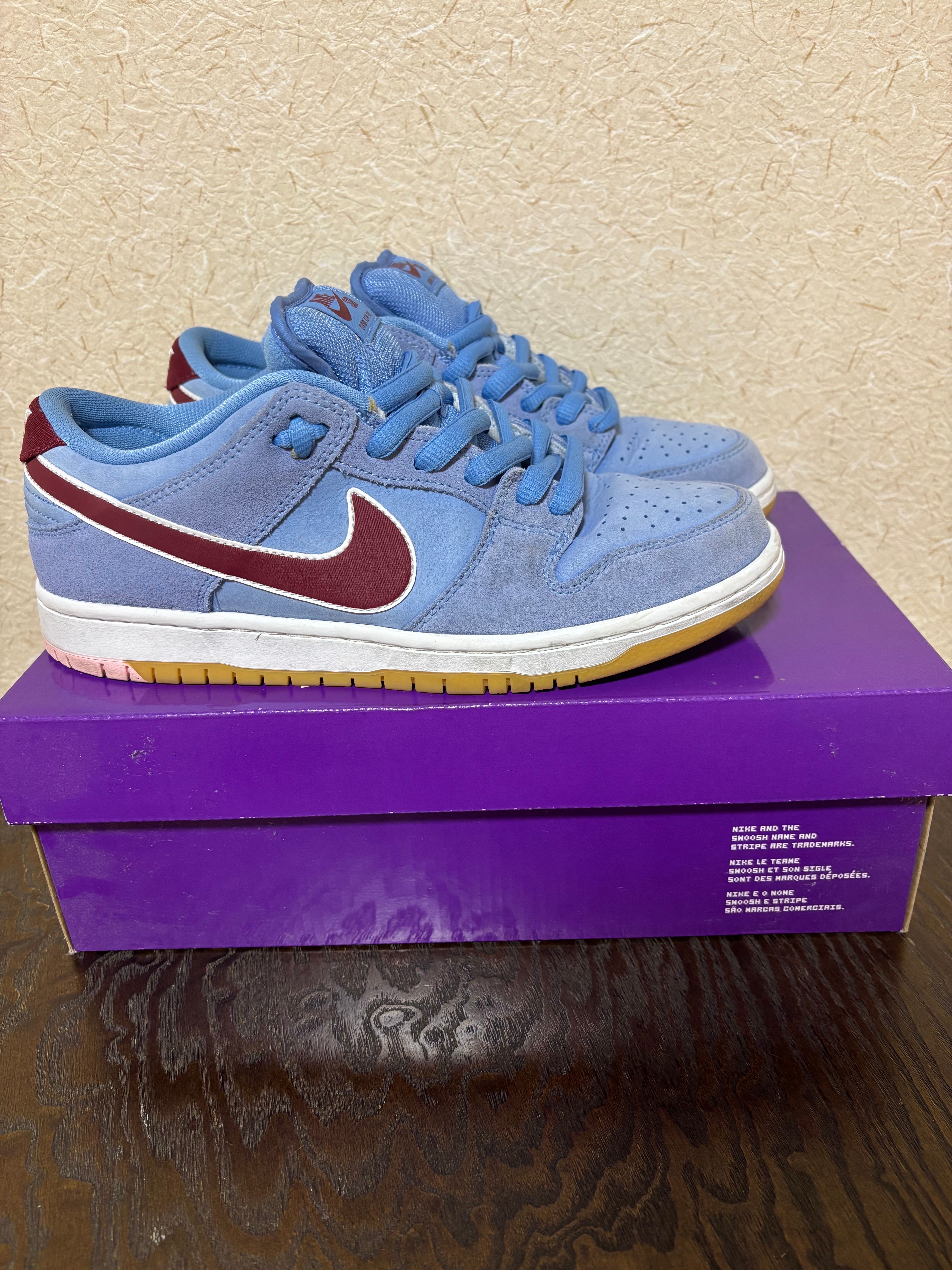 Nike SB Dunk Low Pro "Philadelphia Phillies/Valor Blue and Team Maroon"