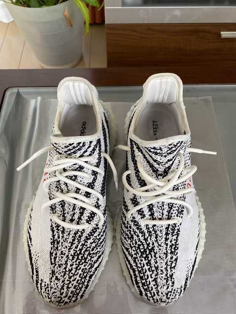 adidas YEEZY Boost 350 V2 "Zebra"
