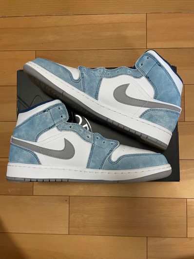 Nike Air Jordan 1 Mid SE "White/Hyper Royal/Red"