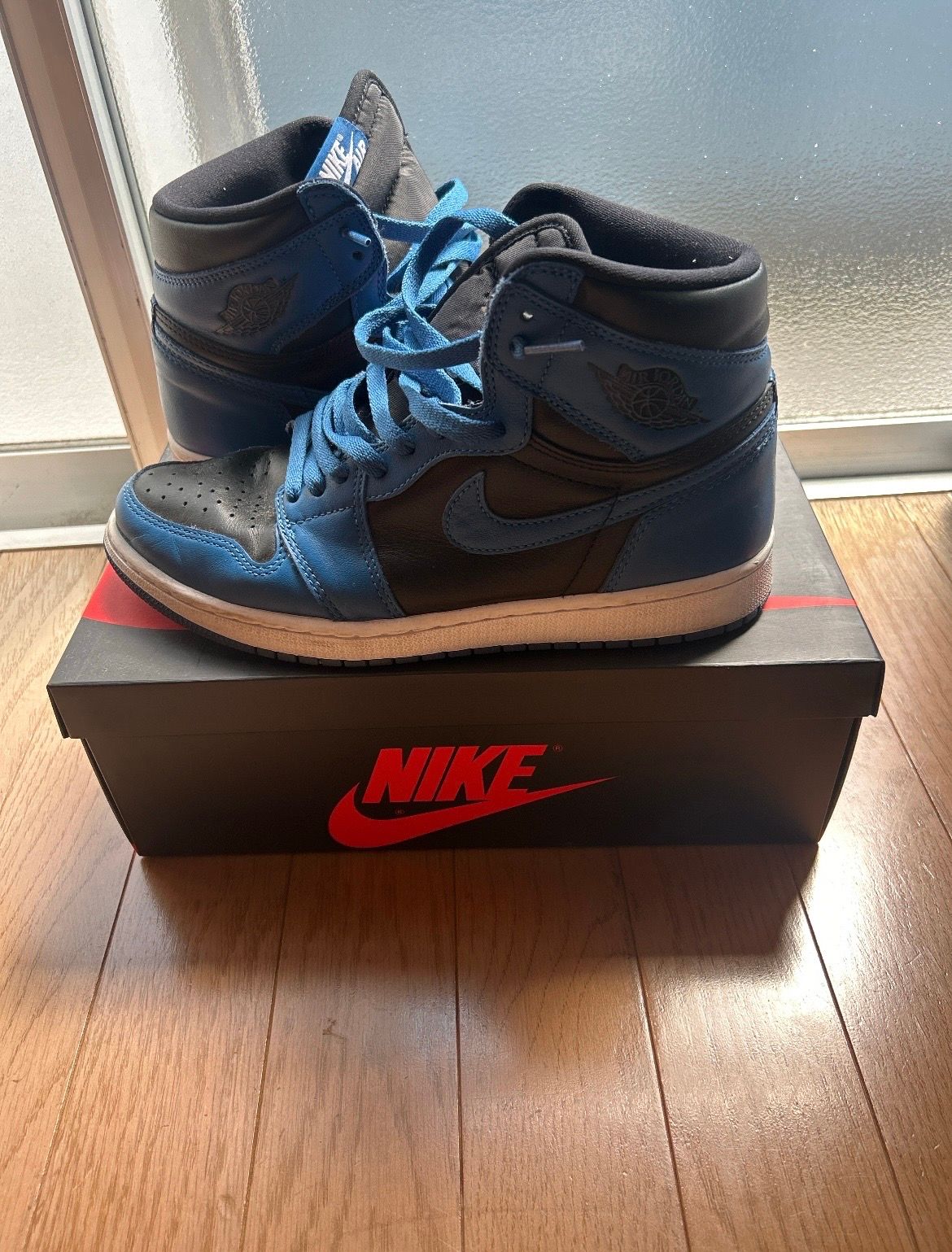 Nike Air Jordan 1 Retro High OG "Dark Marina Blue"